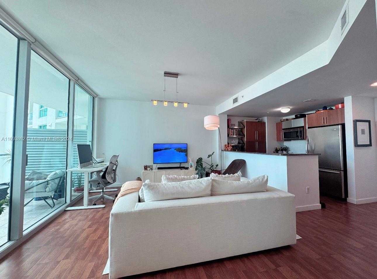 Small Image of 300 SOUTH BISCAYNE BLVD #T-2305, Miami Number 3