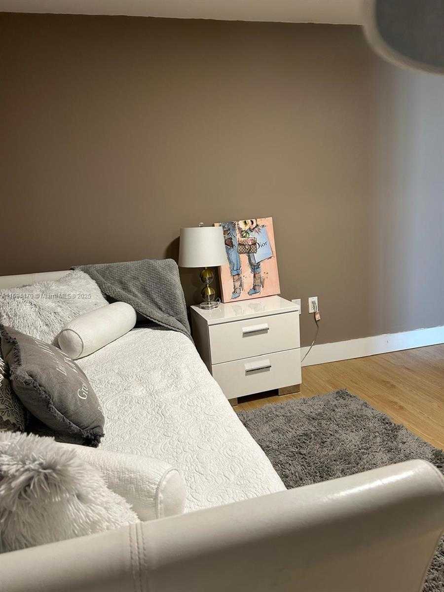 Small Image of 50 BISCAYNE BLVD #4607, Miami Number 21