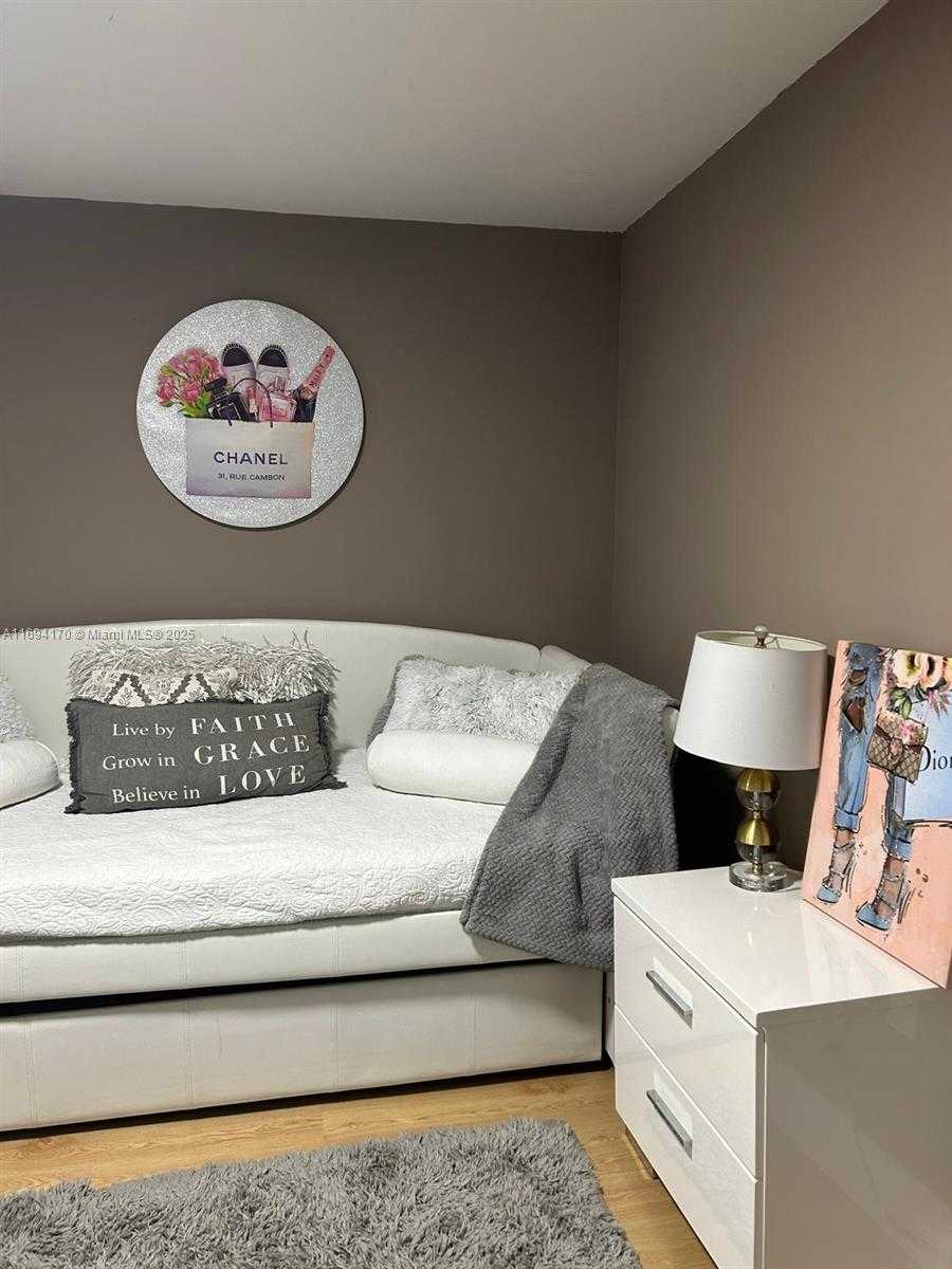 Small Image of 50 BISCAYNE BLVD #4607, Miami Number 22