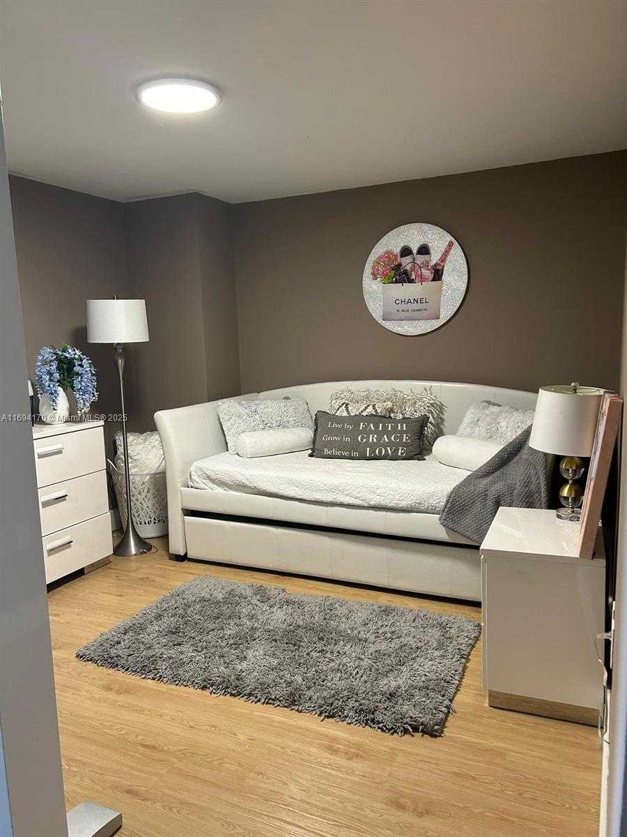 Small Image of 50 BISCAYNE BLVD #4607, Miami Number 23