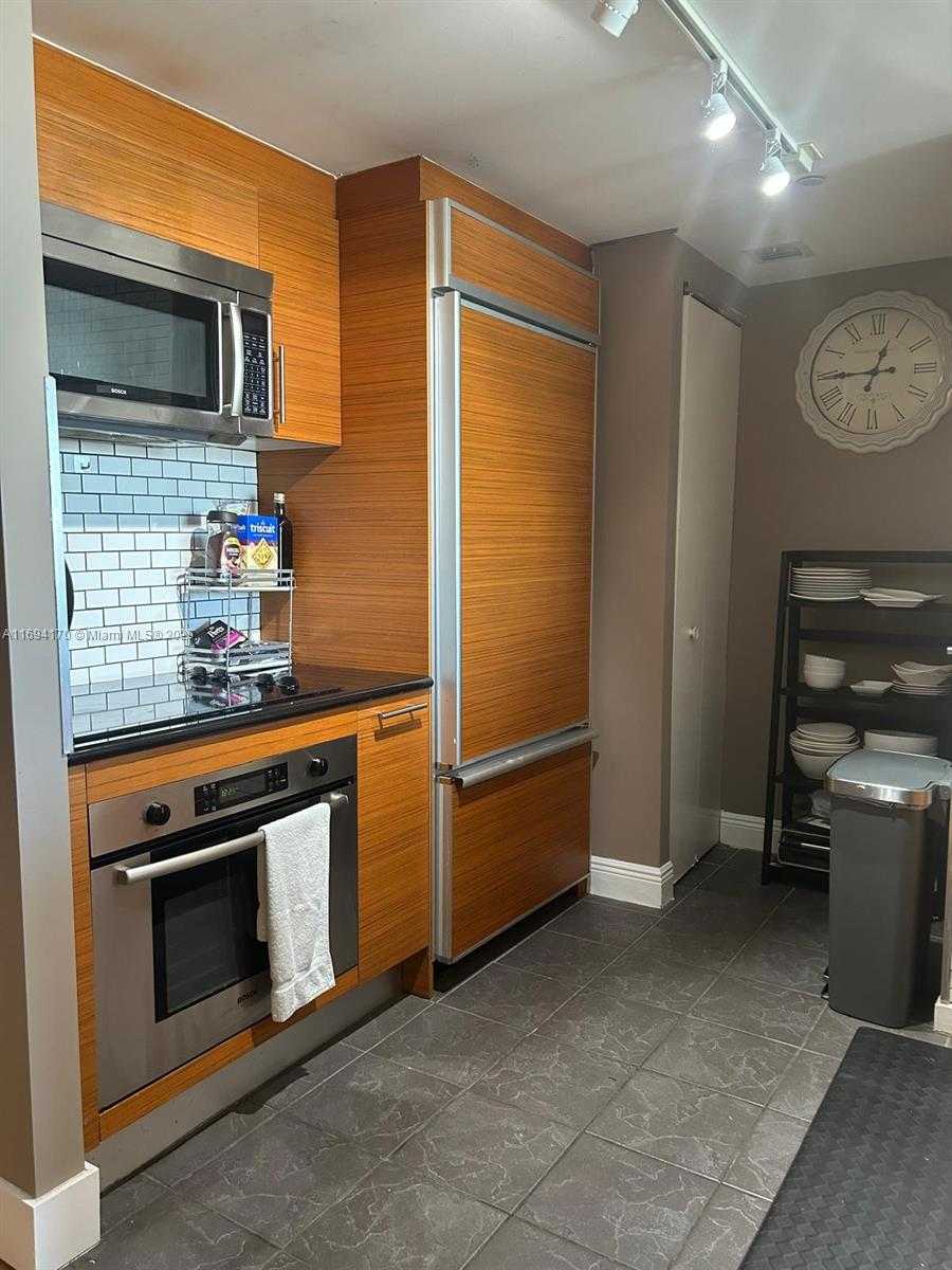 Small Image of 50 BISCAYNE BLVD #4607, Miami Number 25