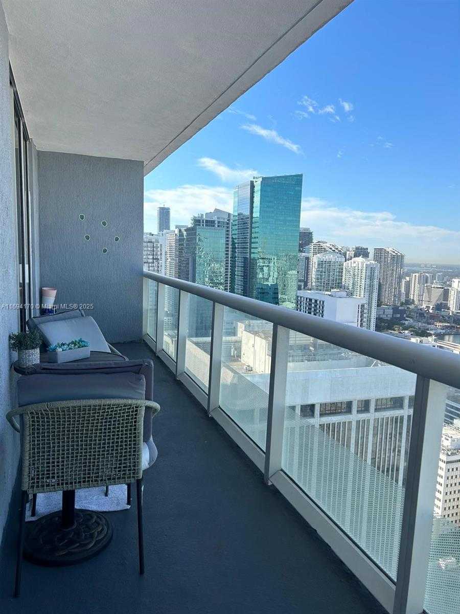 Small Image of 50 BISCAYNE BLVD #4607, Miami Number 3