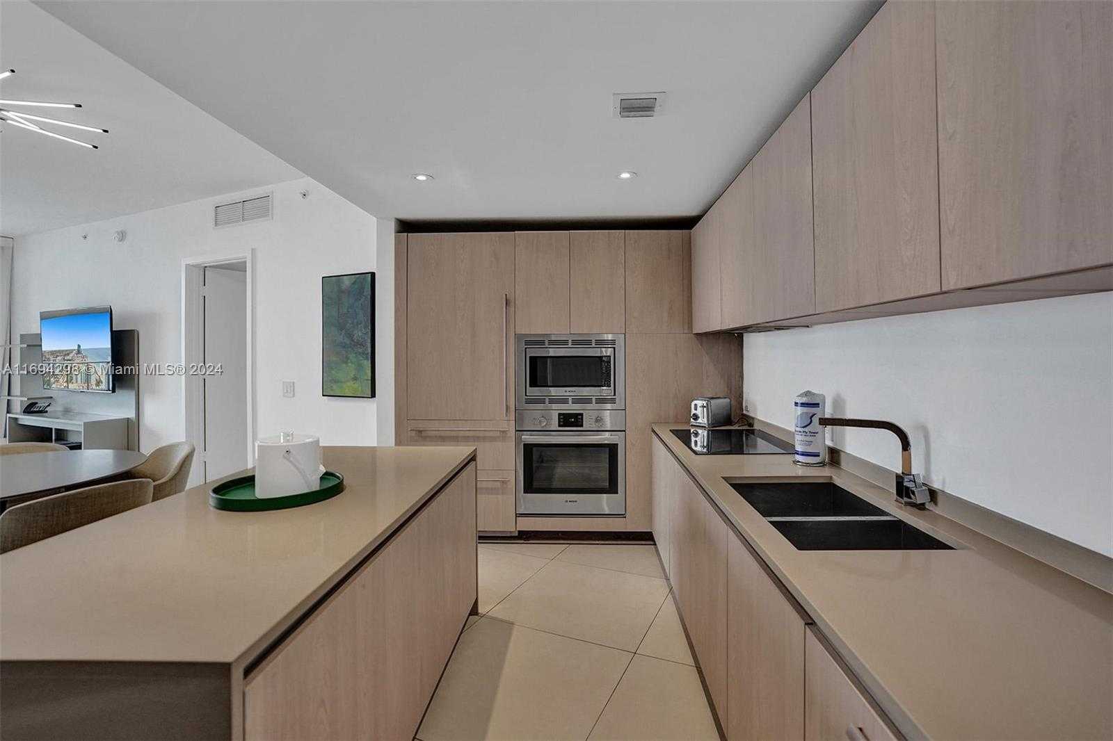 Small Image of 4111 SOUTH OCEAN DR #2706, Hollywood Number 19