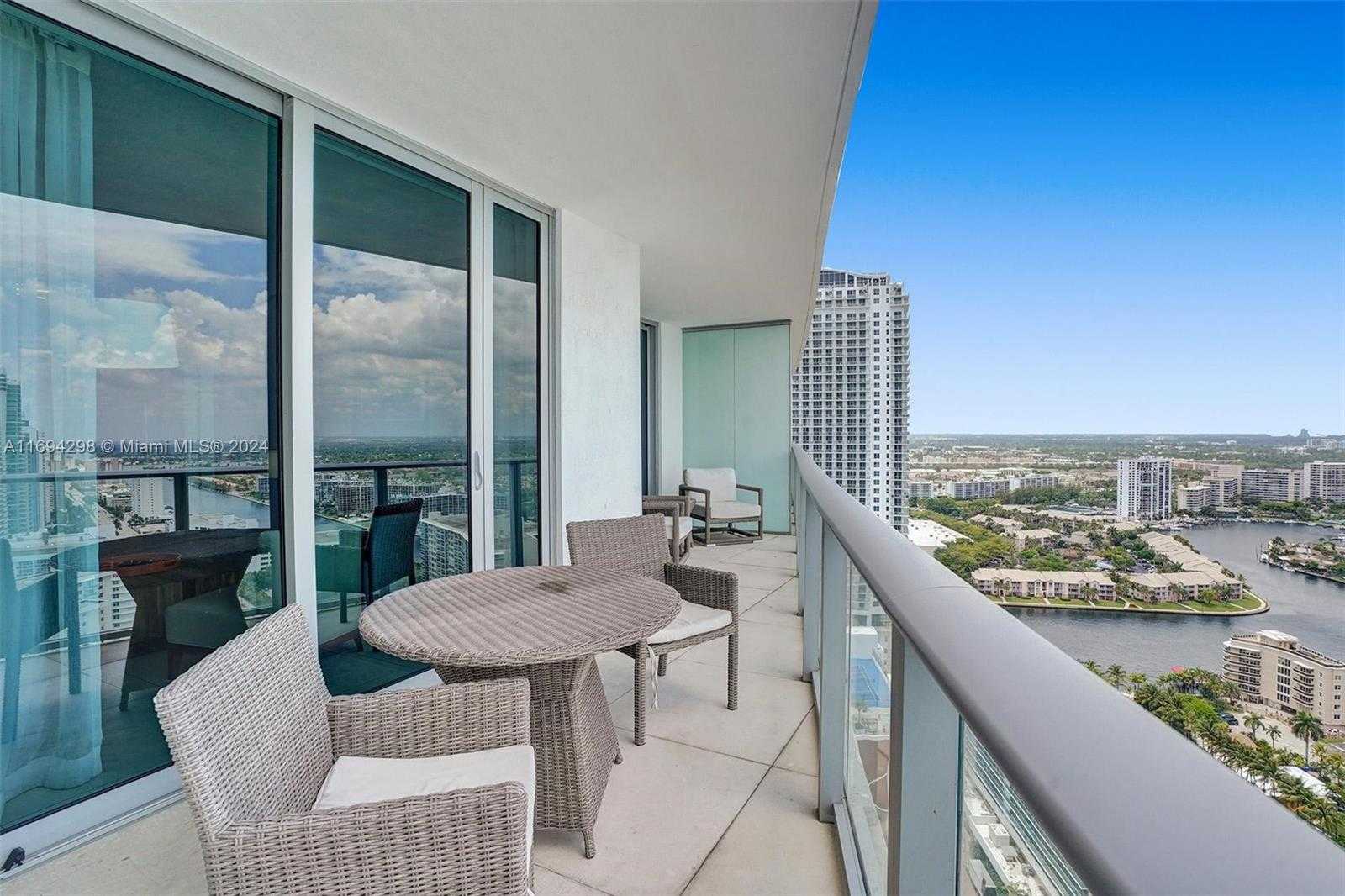 Small Image of 4111 SOUTH OCEAN DR #2706, Hollywood Number 9