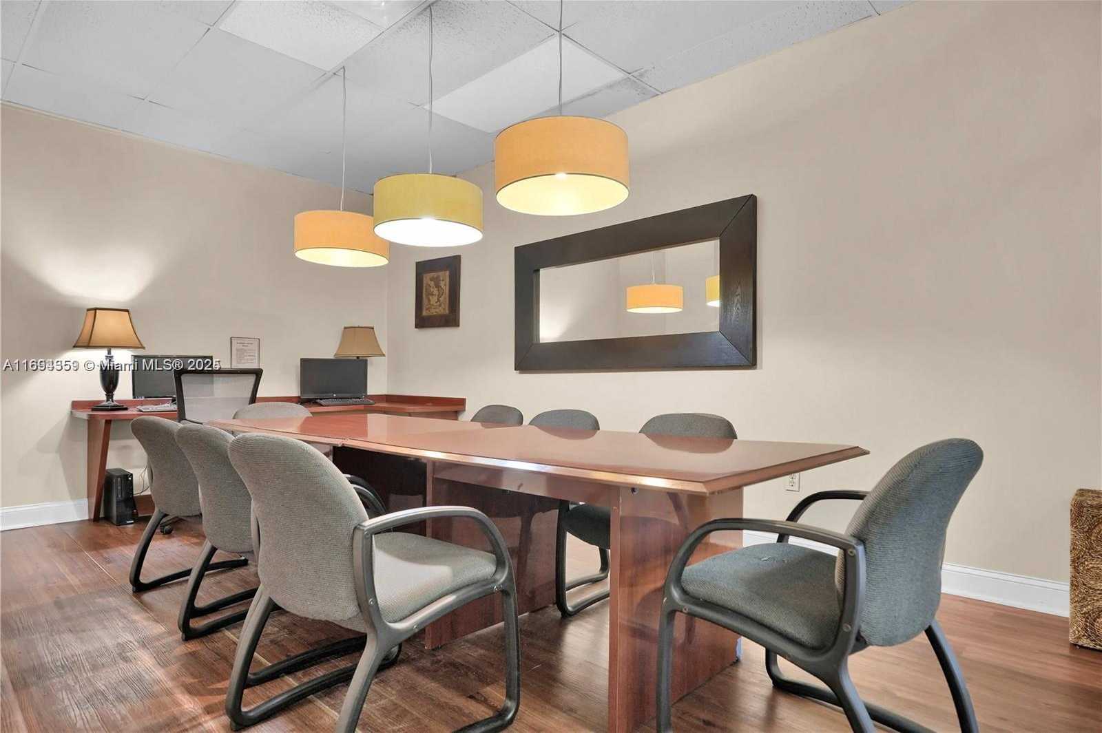 Small Image of 500 BAYVIEW DR #1231, Sunny Isles Beach Number 18