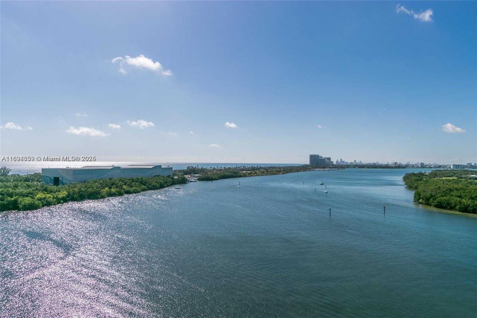 Small Image of 500 BAYVIEW DR #1231, Sunny Isles Beach Number 22