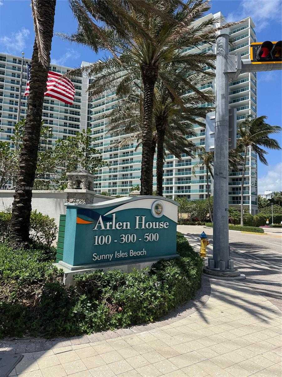 Small Image of 500 BAYVIEW DR #1231, Sunny Isles Beach Number 3