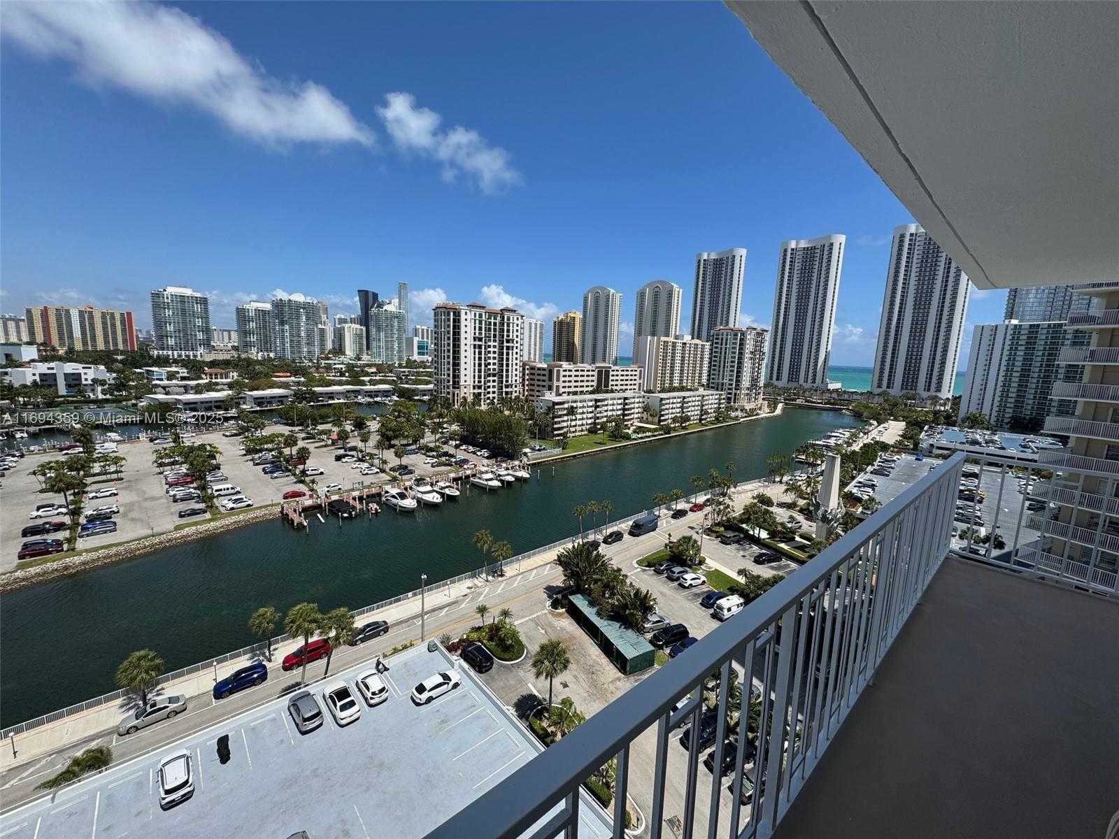 Small Image of 500 BAYVIEW DR #1231, Sunny Isles Beach Number 38