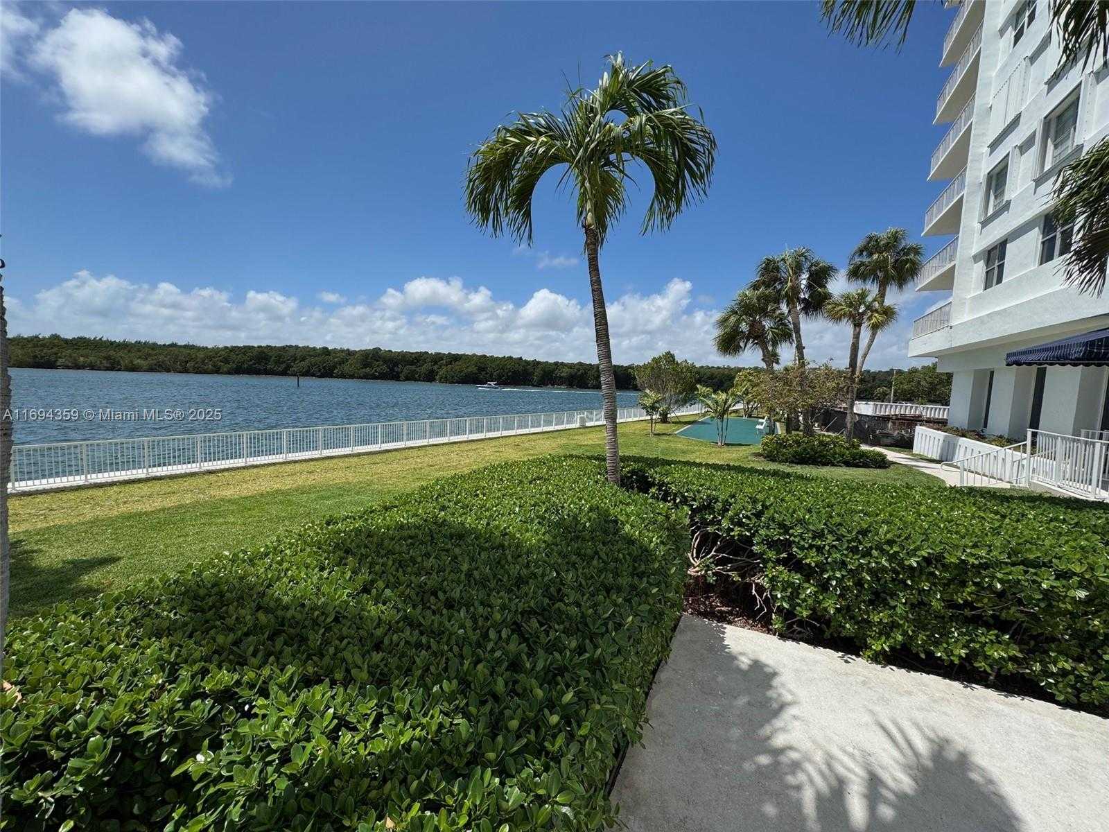 Small Image of 500 BAYVIEW DR #1231, Sunny Isles Beach Number 41