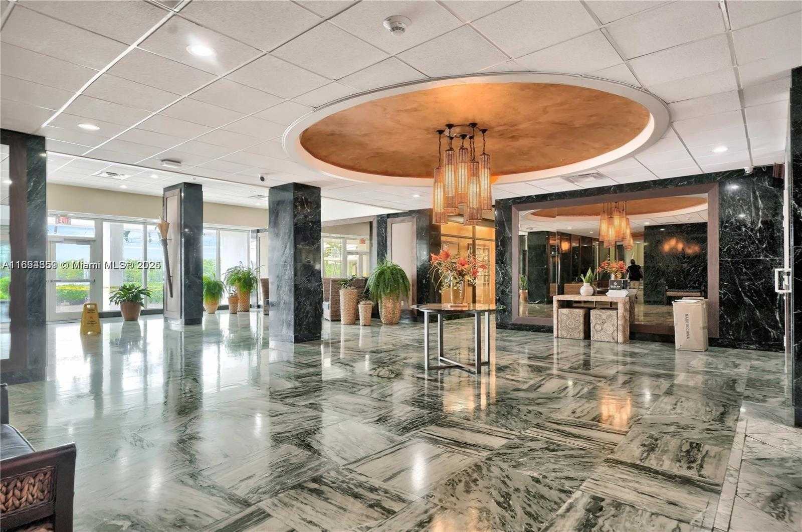 Small Image of 500 BAYVIEW DR #1231, Sunny Isles Beach Number 8