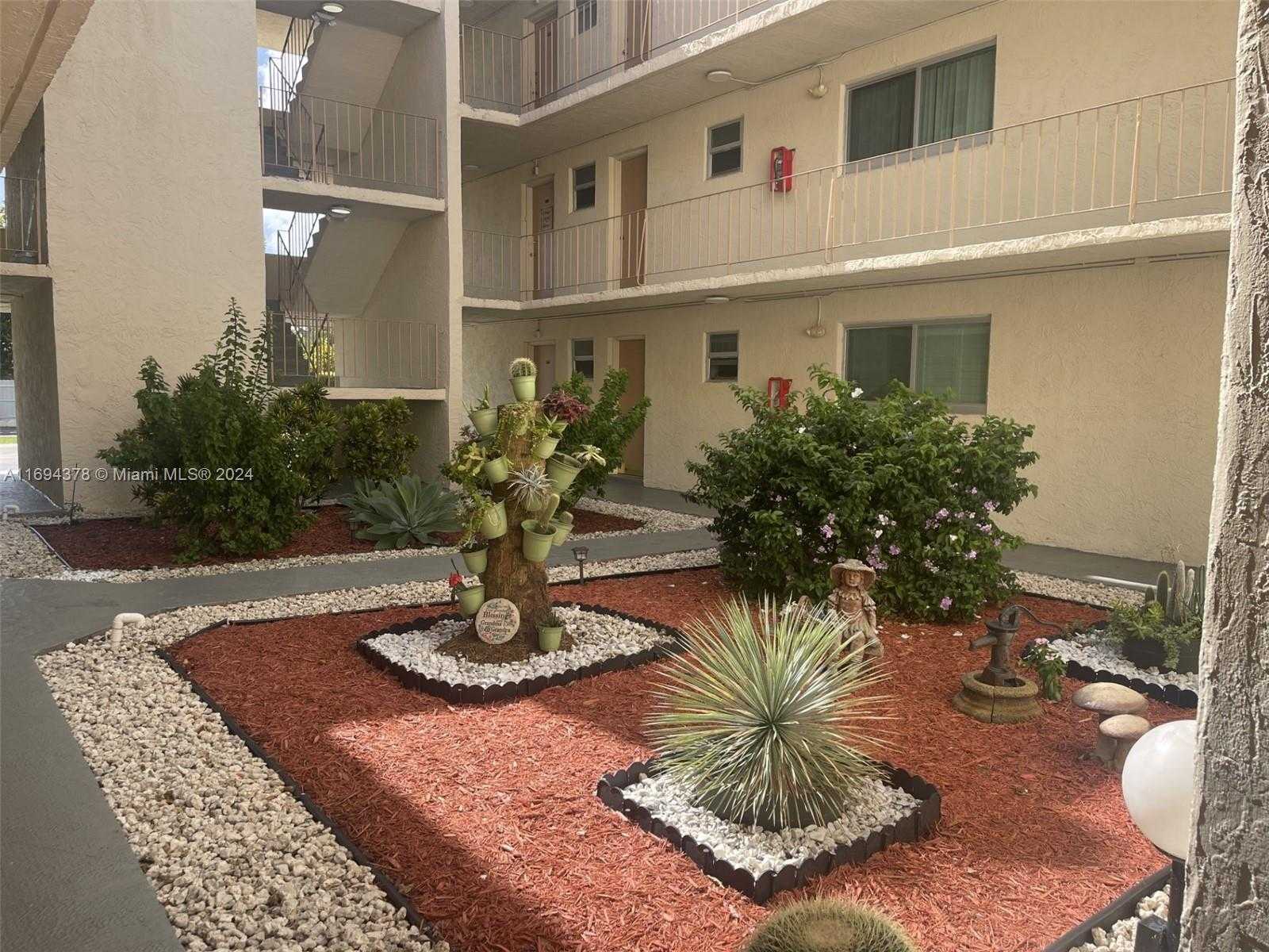 Small Image of 10300 CORAL WAY #D14, Miami Number 12