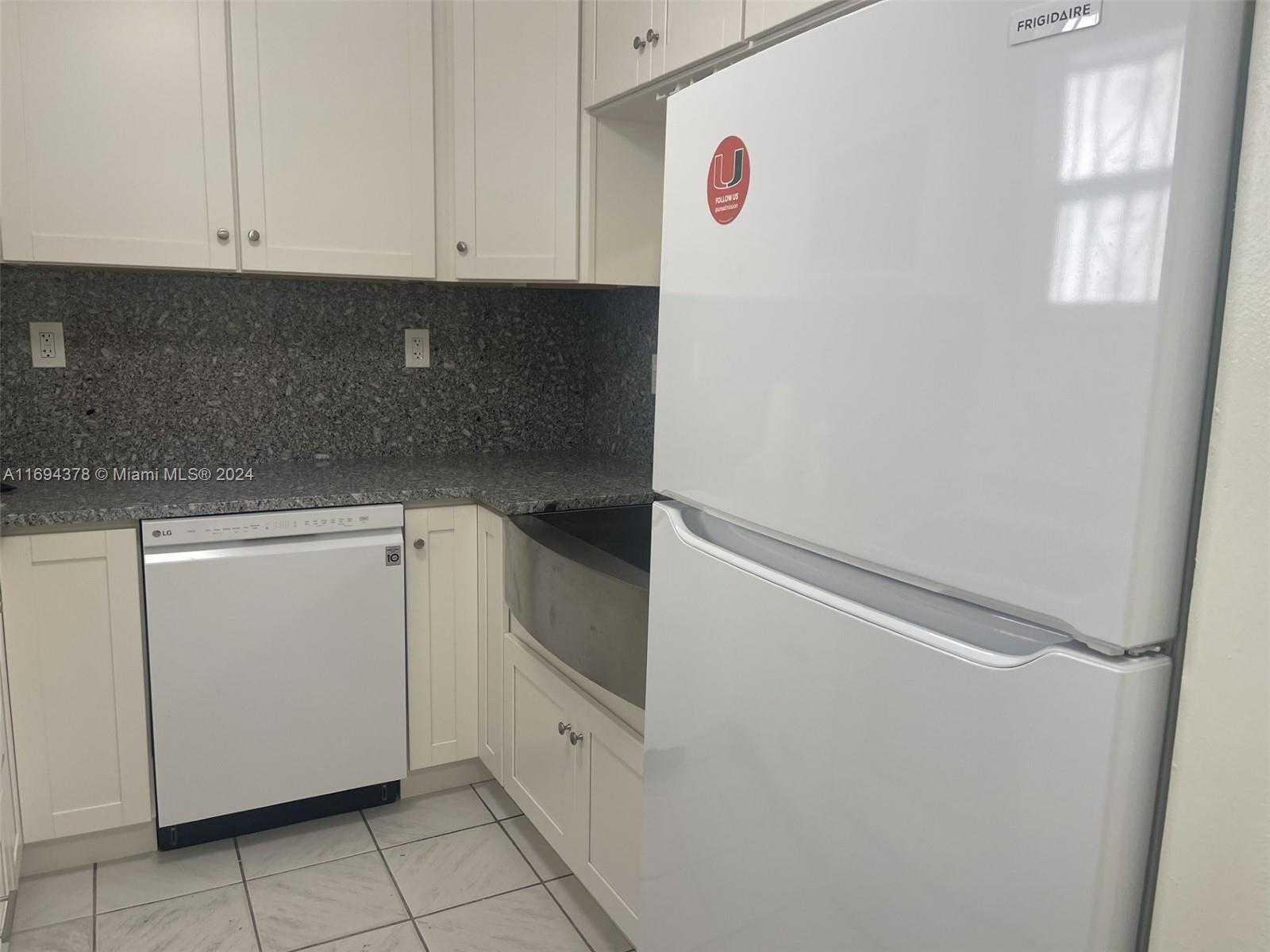 Small Image of 10300 CORAL WAY #D14, Miami Number 5