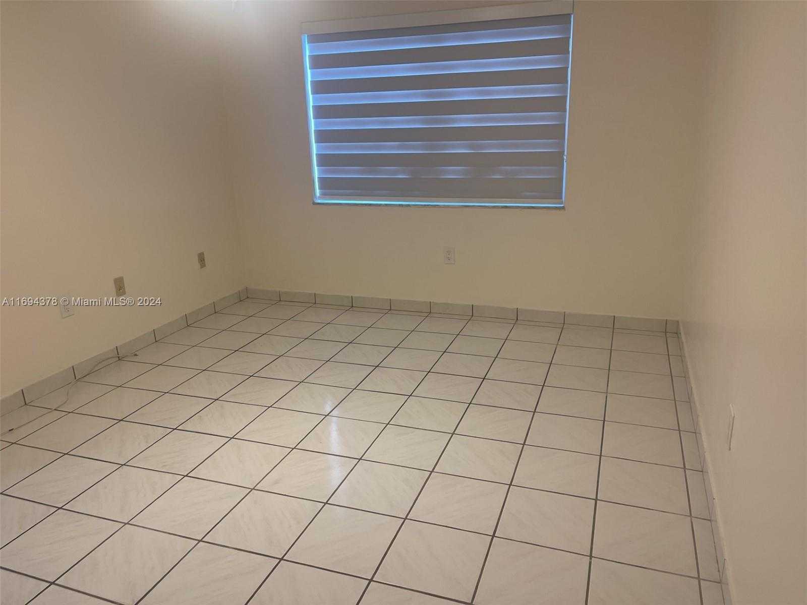 Small Image of 10300 CORAL WAY #D14, Miami Number 7