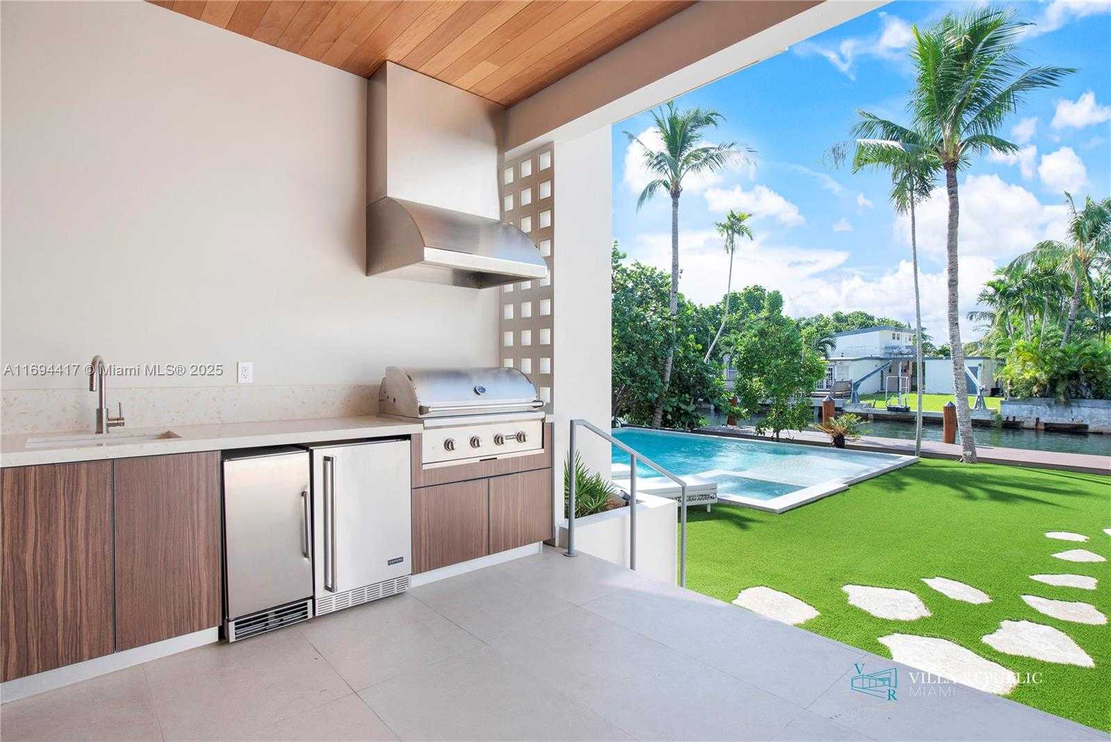 Small Image of 1200 NORTH EAST 87TH ST, Miami Number 20