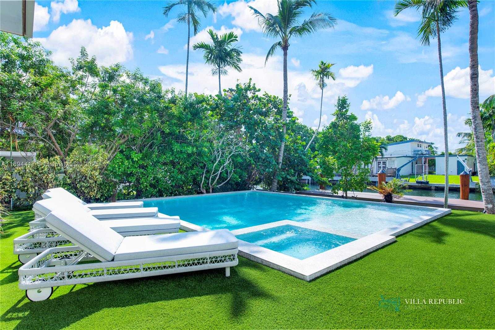 Small Image of 1200 NORTH EAST 87TH ST, Miami Number 21