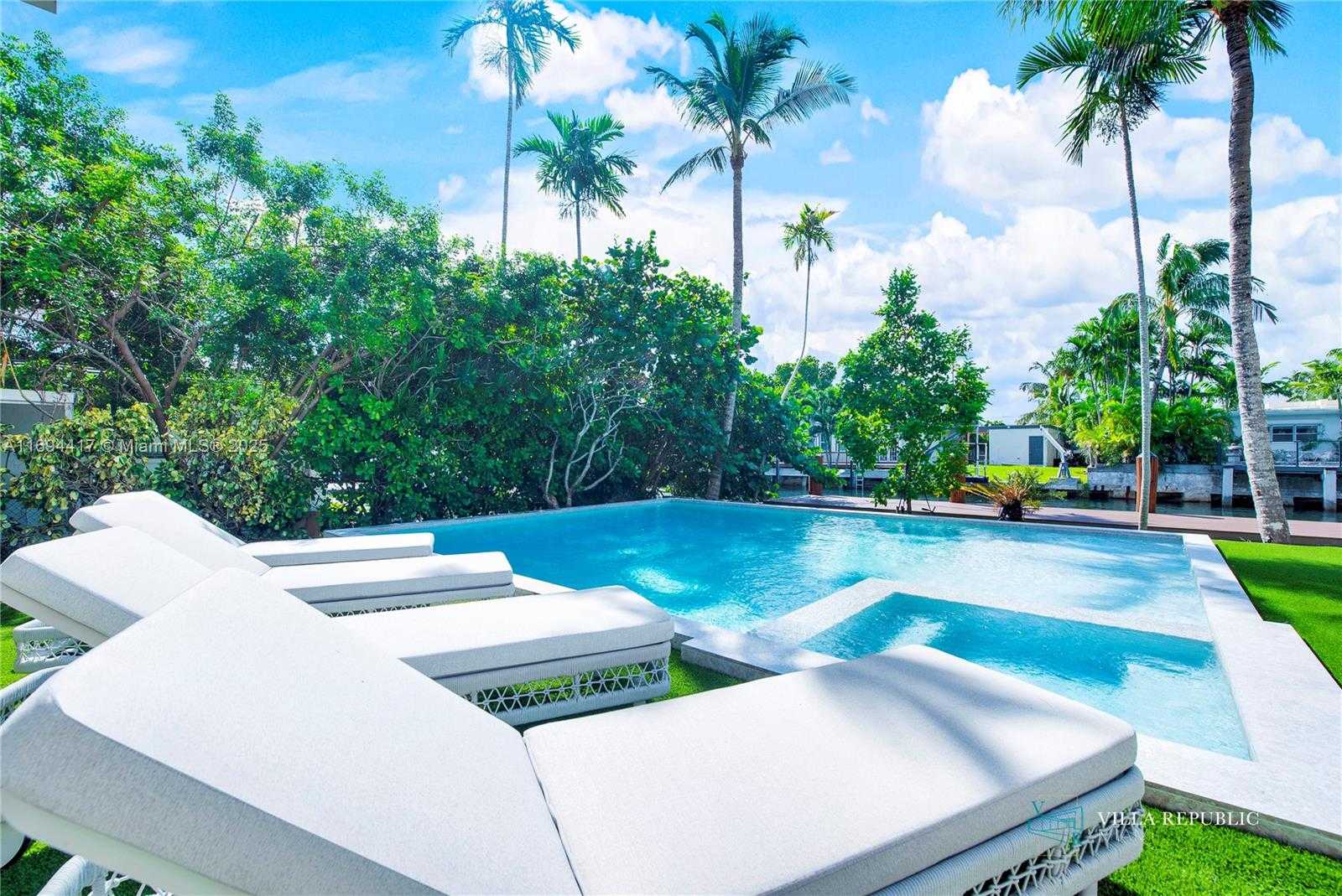 Small Image of 1200 NORTH EAST 87TH ST, Miami Number 22