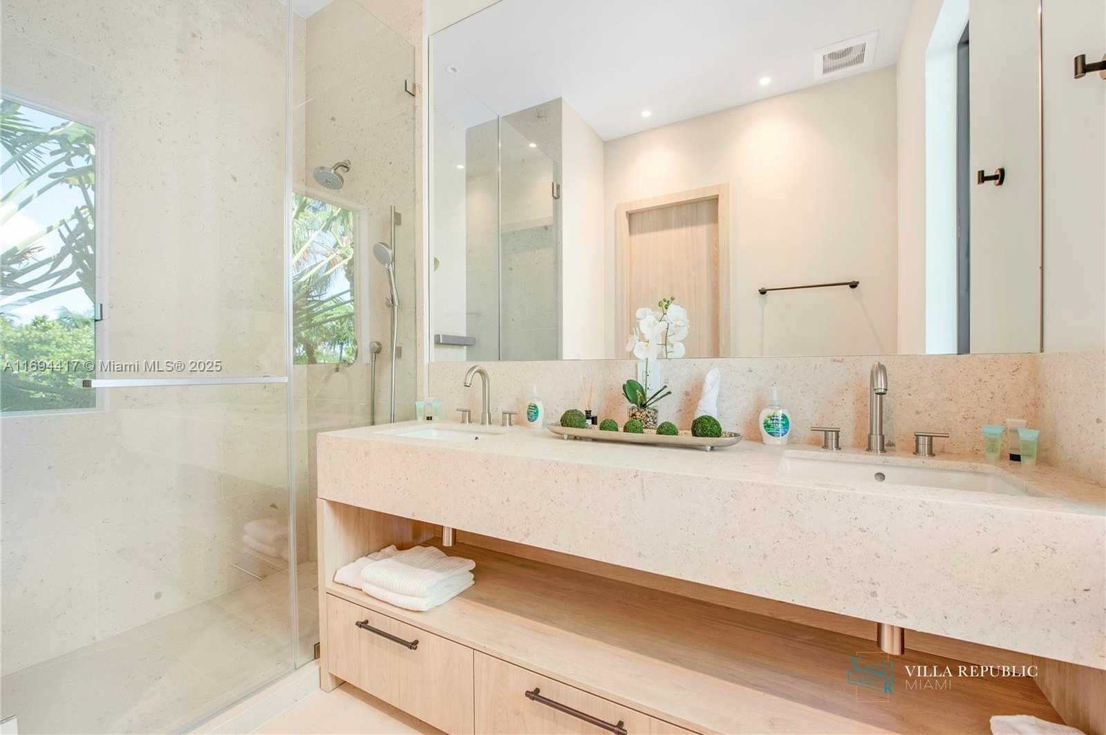 Small Image of 1200 NORTH EAST 87TH ST, Miami Number 34