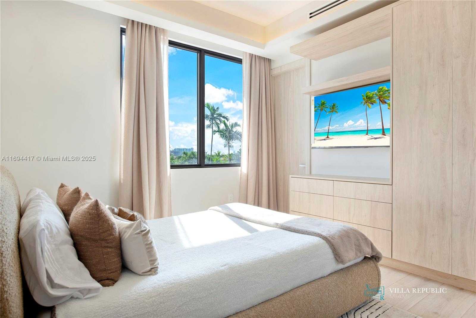 Small Image of 1200 NORTH EAST 87TH ST, Miami Number 51