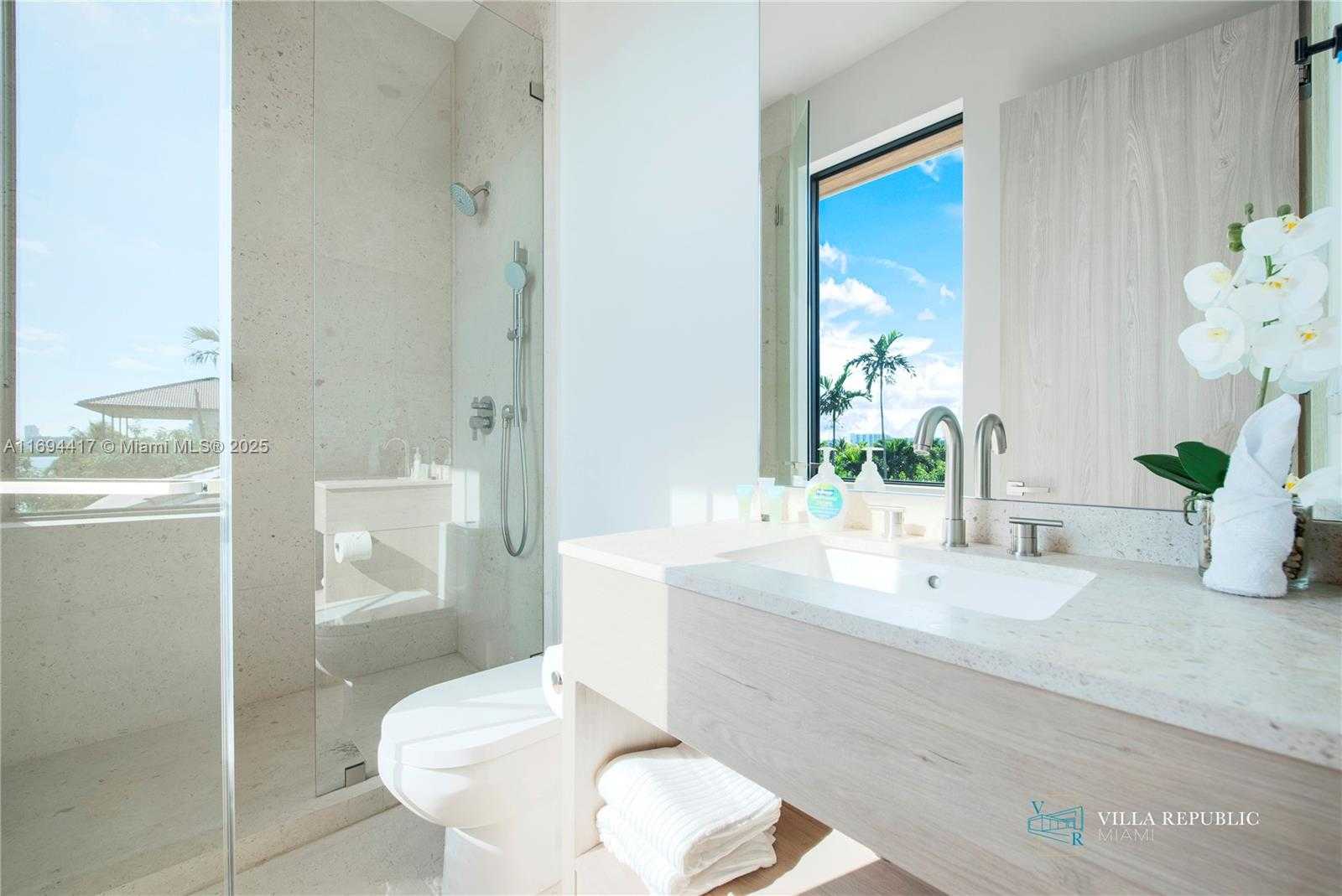 Small Image of 1200 NORTH EAST 87TH ST, Miami Number 52