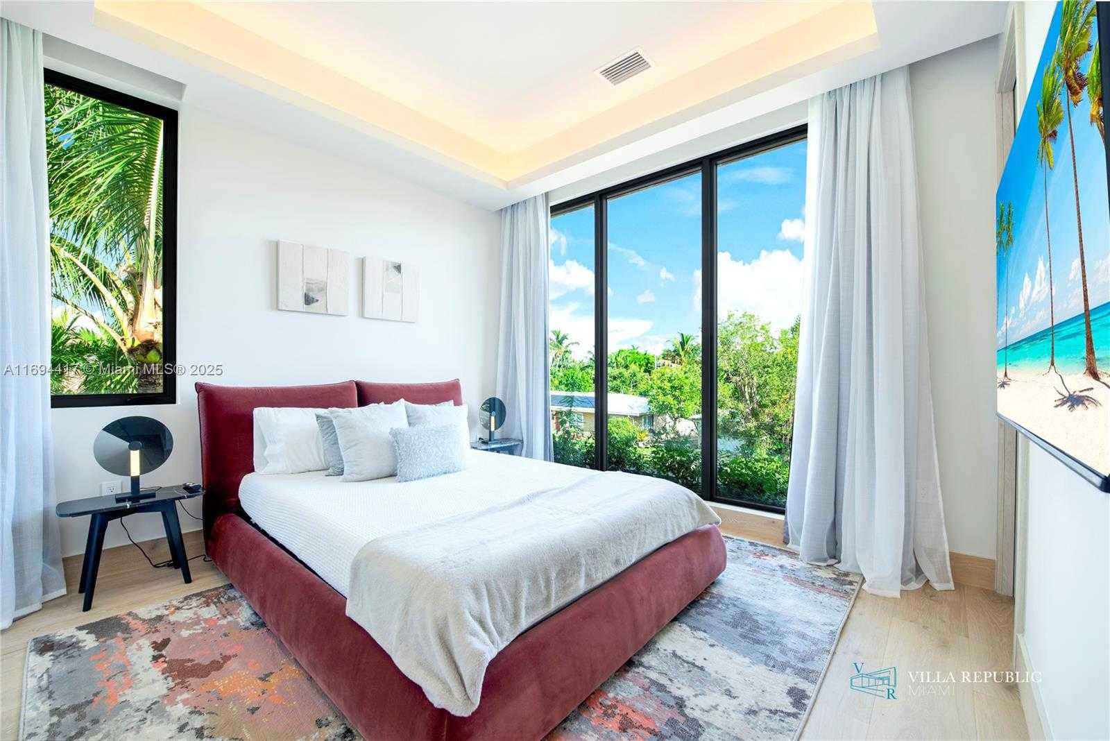 Small Image of 1200 NORTH EAST 87TH ST, Miami Number 53