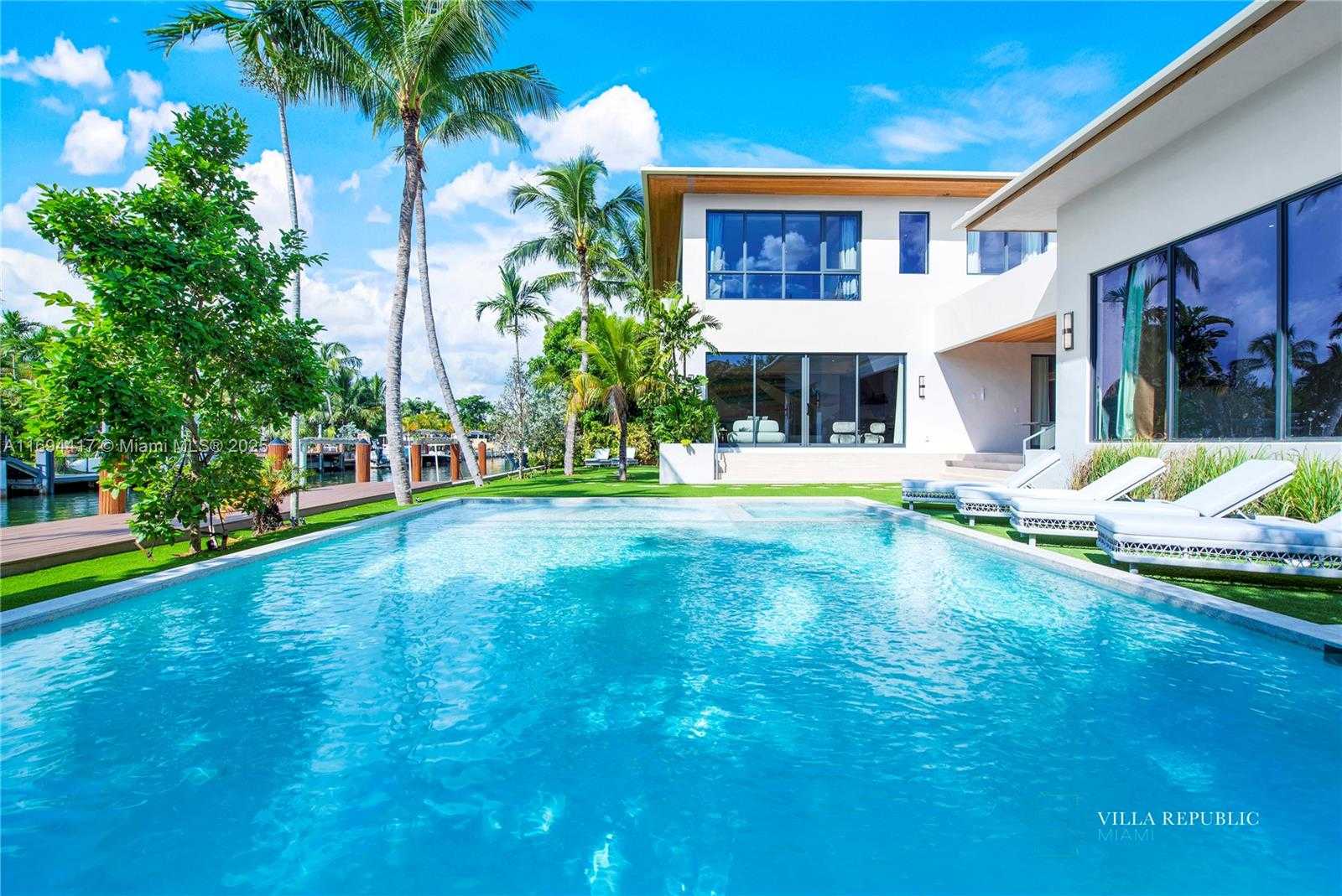 Small Image of 1200 NORTH EAST 87TH ST, Miami Number 56