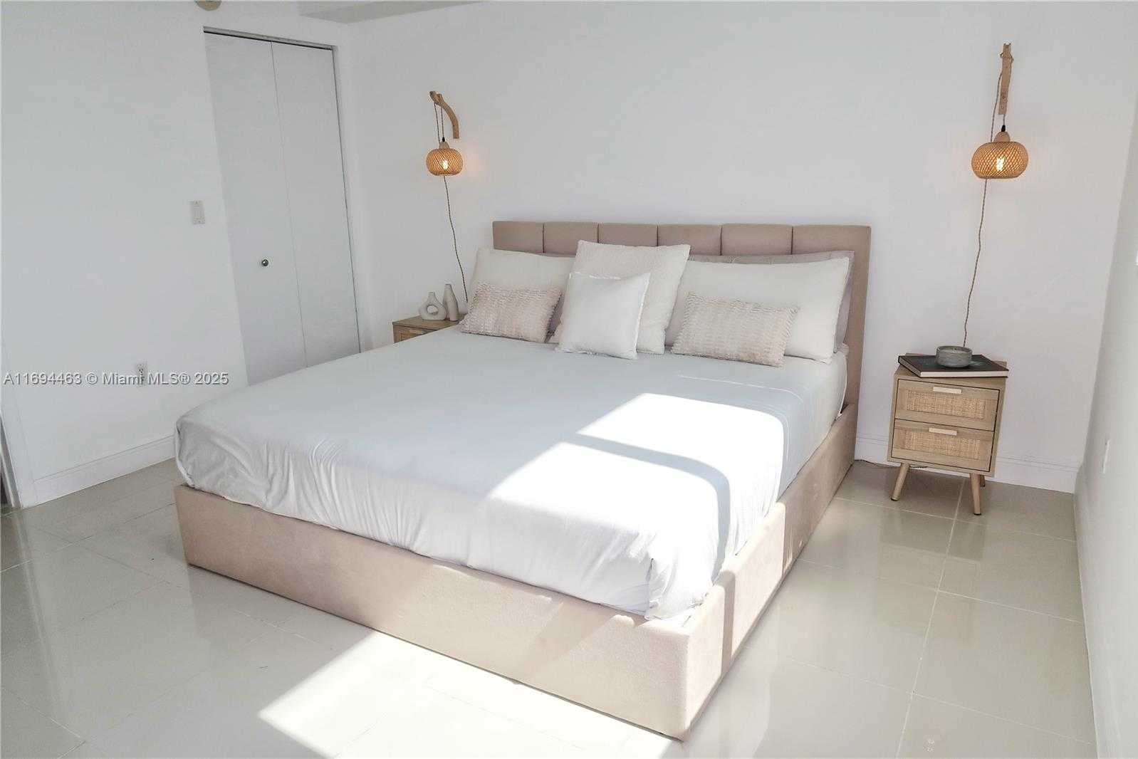 Small Image of 1861 NORTH WEST S RIVER DR #2505, Miami Number 11