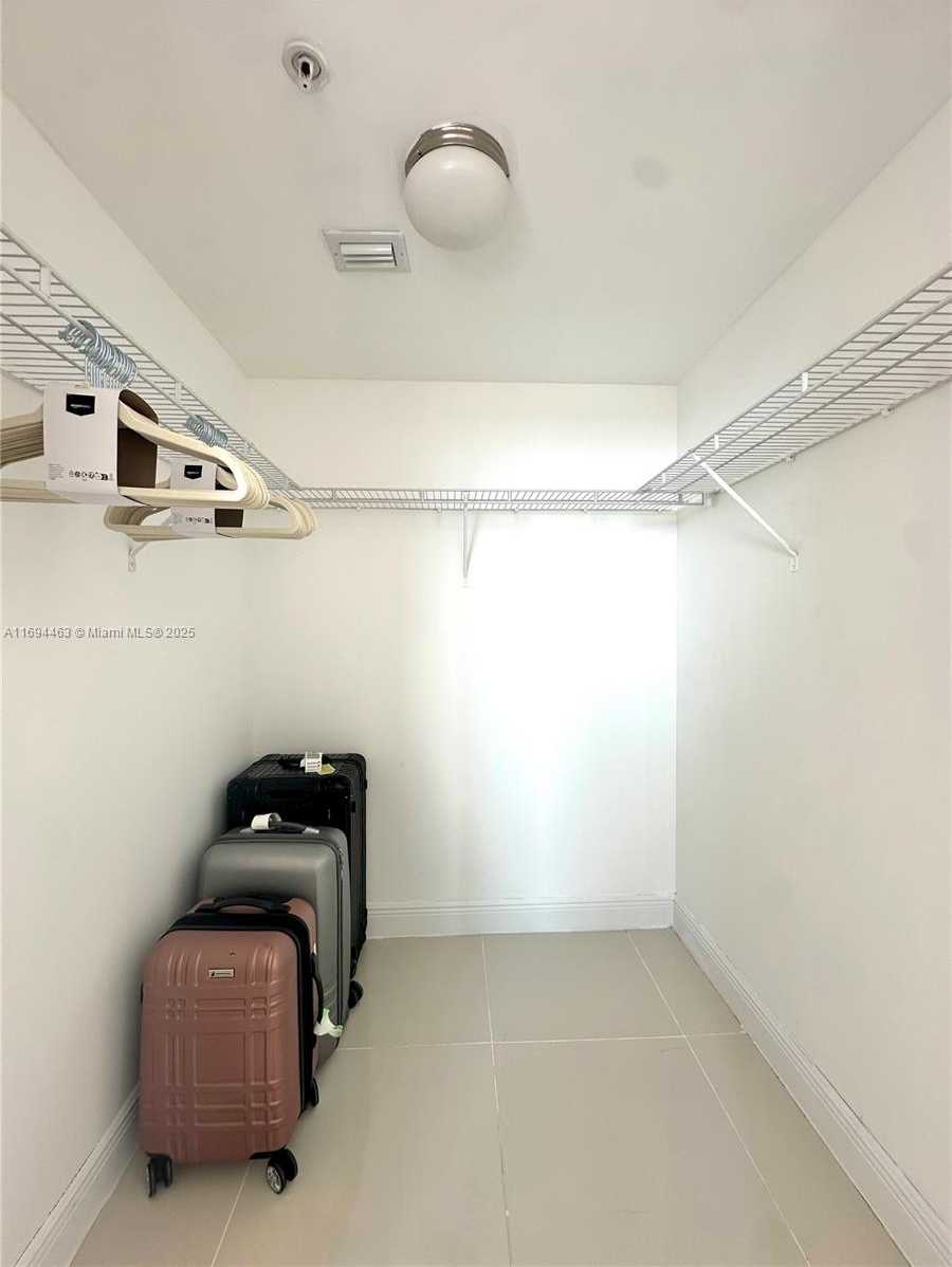 Small Image of 1861 NORTH WEST S RIVER DR #2505, Miami Number 13