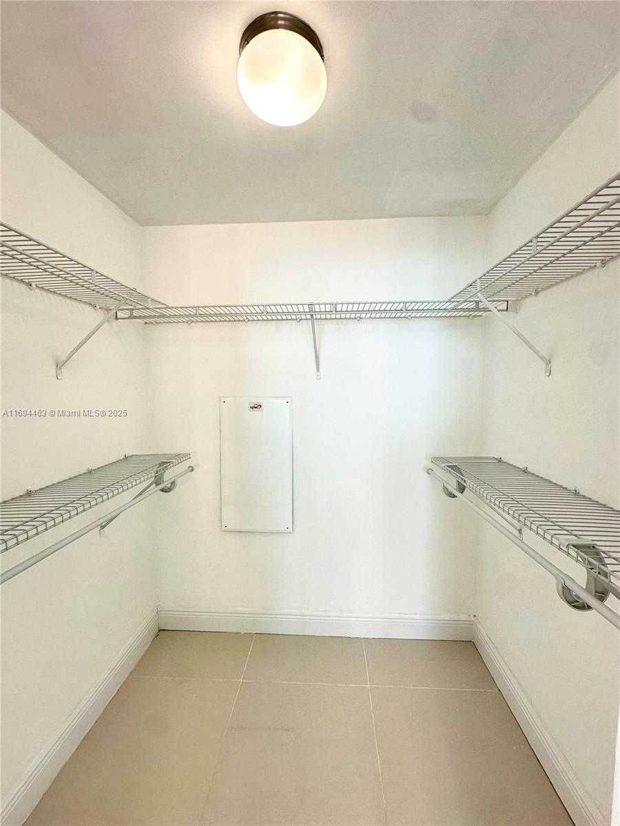 Small Image of 1861 NORTH WEST S RIVER DR #2505, Miami Number 20