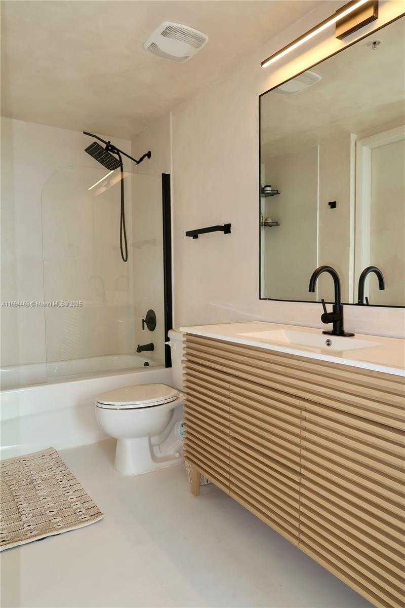Small Image of 1861 NORTH WEST S RIVER DR #2505, Miami Number 8