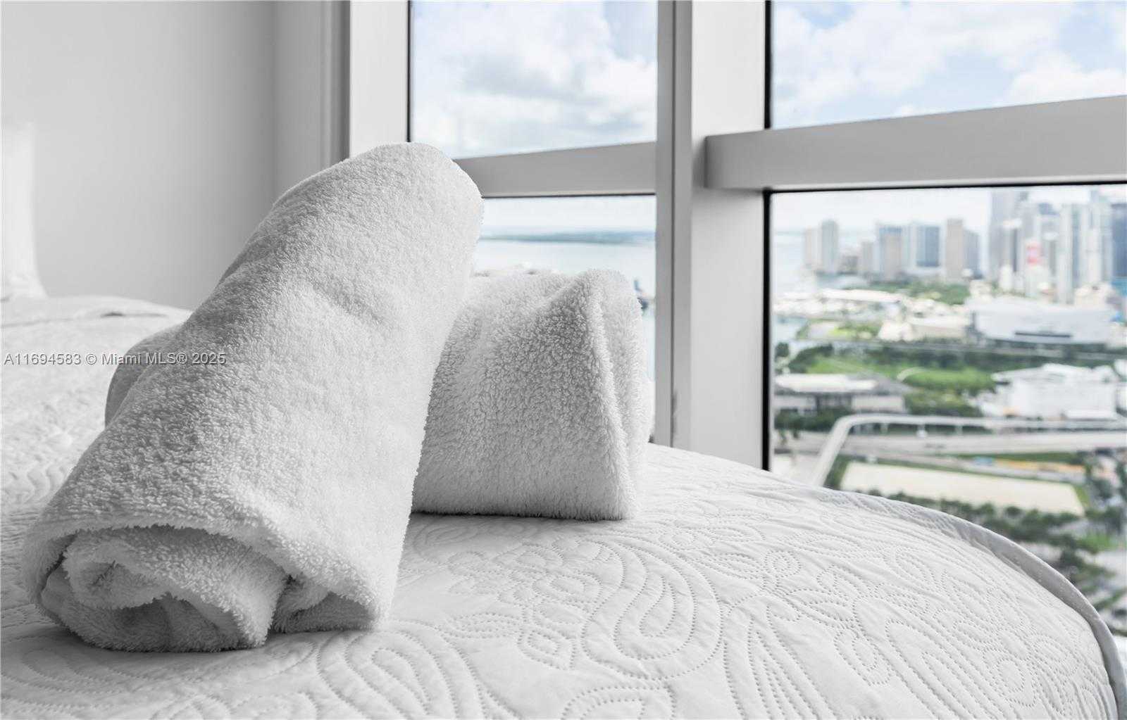 Small Image of 1750 NORTH BAYSHORE DR #5014, Miami Number 2