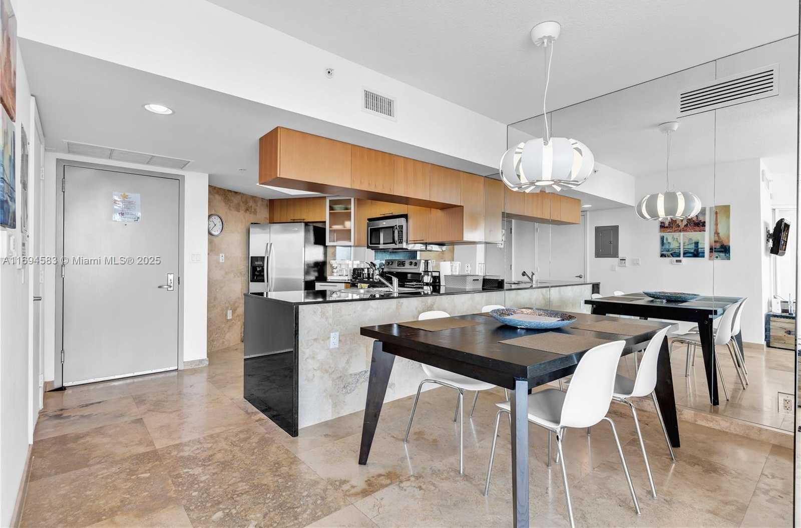 Small Image of 1750 NORTH BAYSHORE DR #5014, Miami Number 22