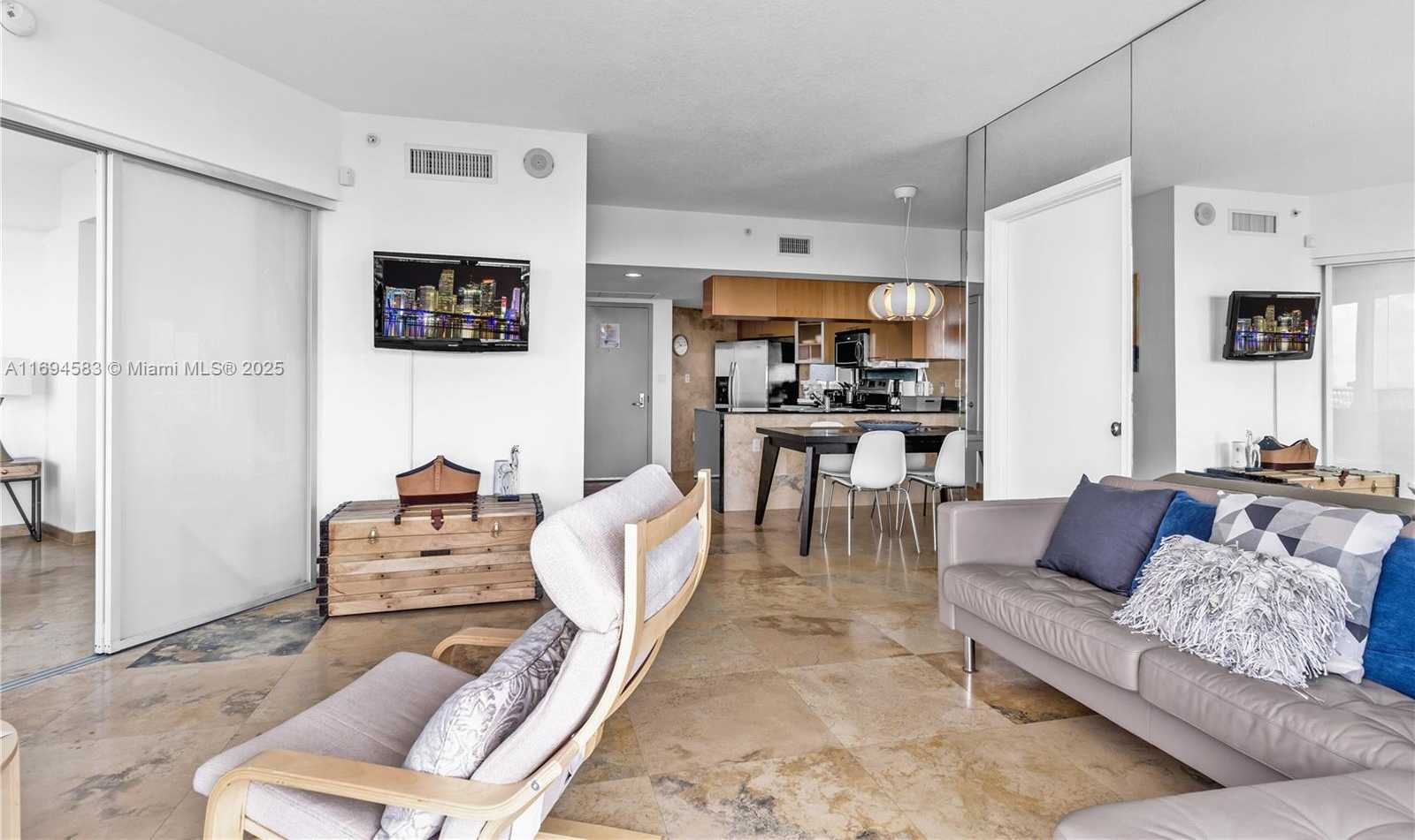 Small Image of 1750 NORTH BAYSHORE DR #5014, Miami Number 24