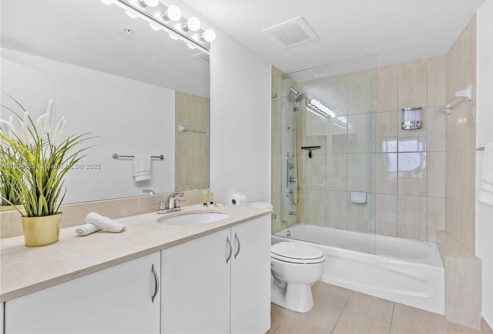 Small Image of 1750 NORTH BAYSHORE DR #5014, Miami Number 35