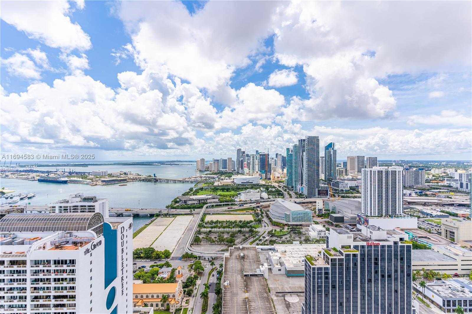 Small Image of 1750 NORTH BAYSHORE DR #5014, Miami Number 9