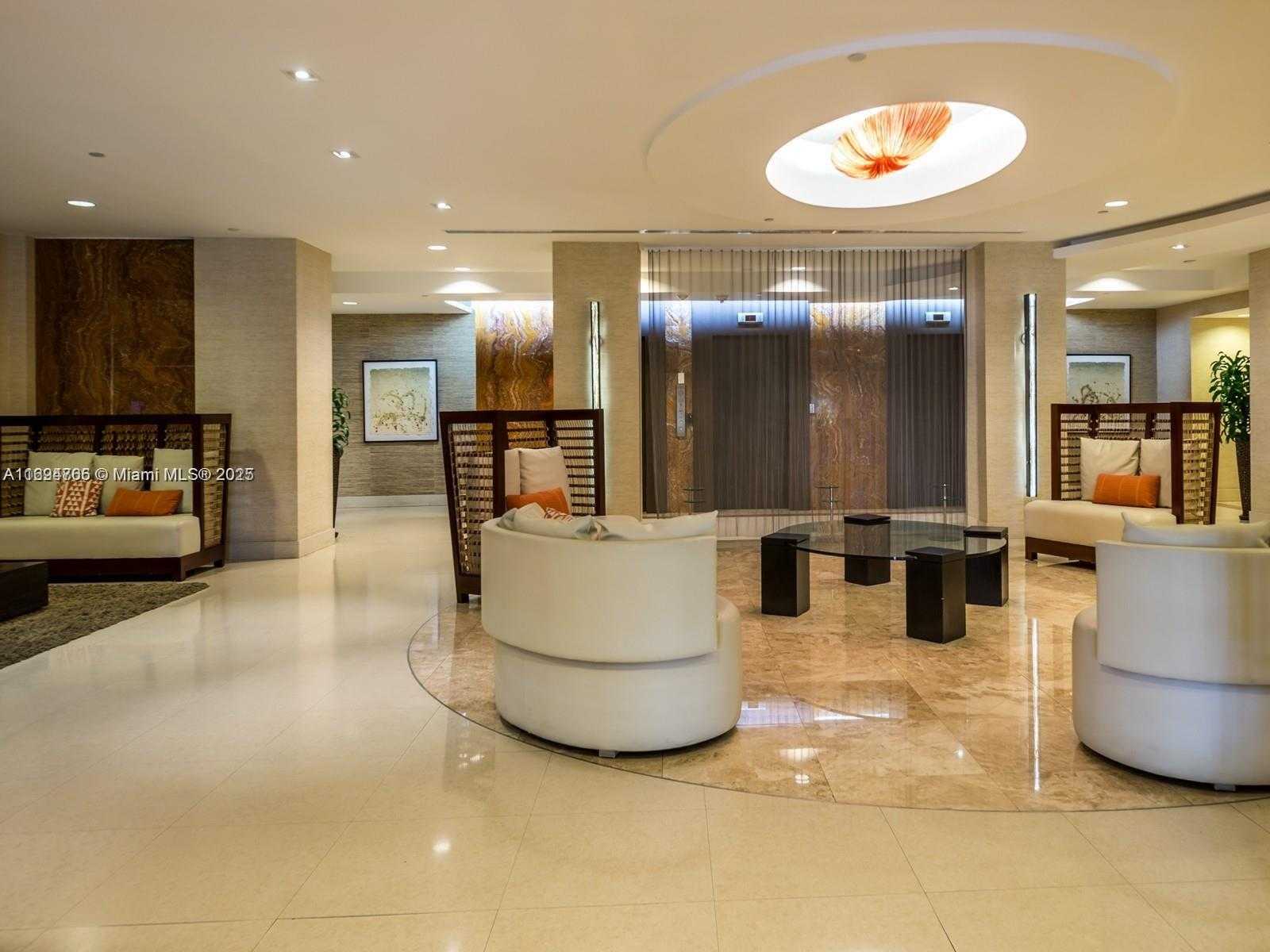 Small Image of 2555 COLLINS AVE #308, Miami Beach Number 16