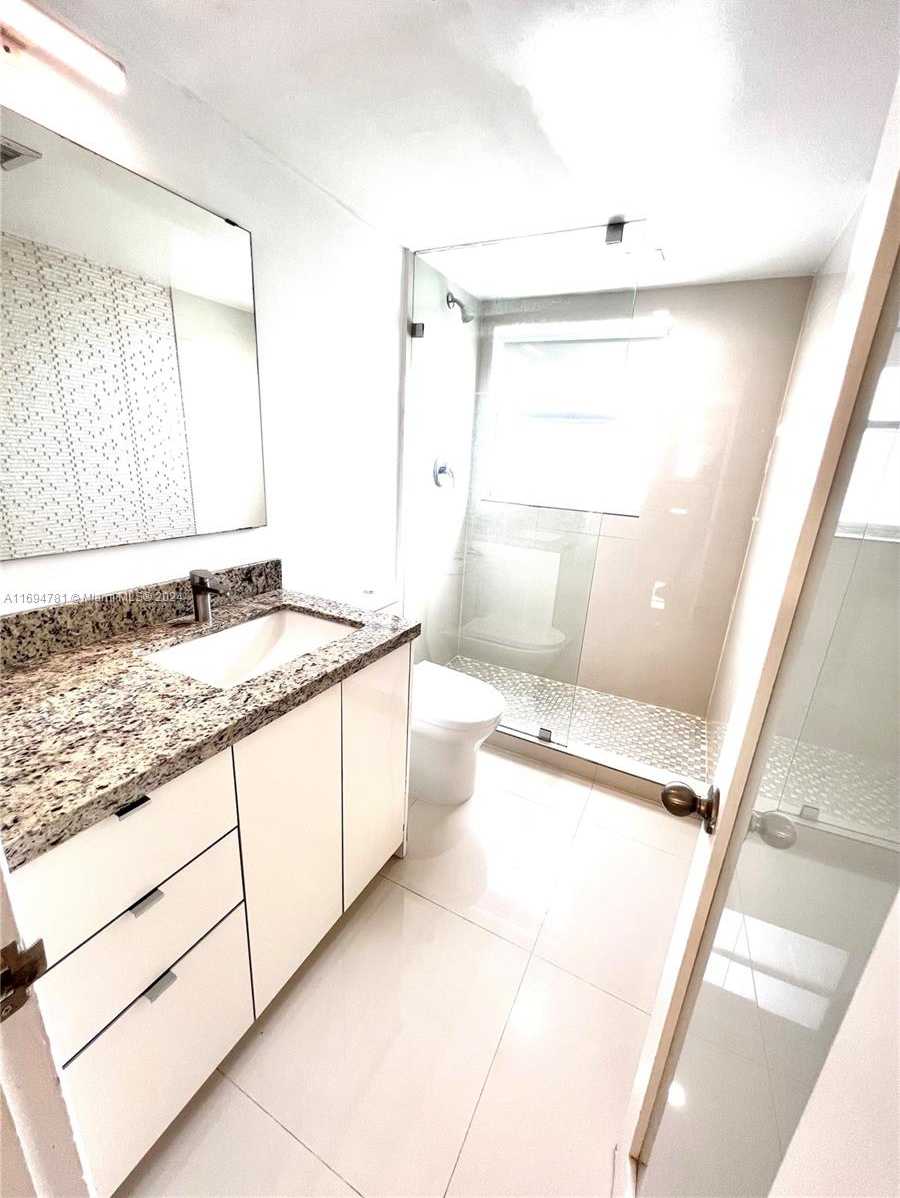 Small Image of 1881 WASHINGTON AVE #11D, Miami Beach Number 8