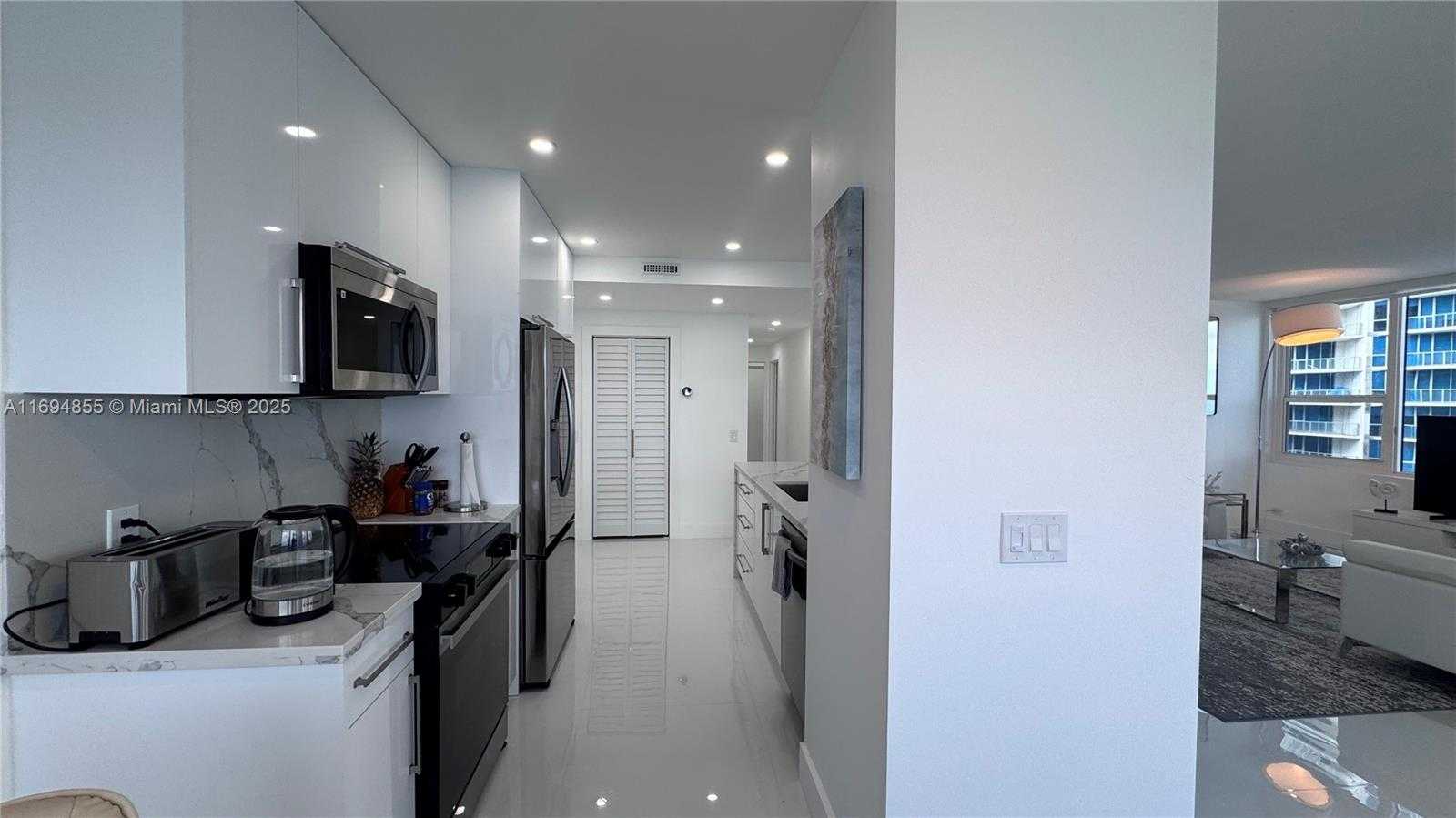 Small Image of 3505 SOUTH OCEAN DR #912, Hollywood Number 16