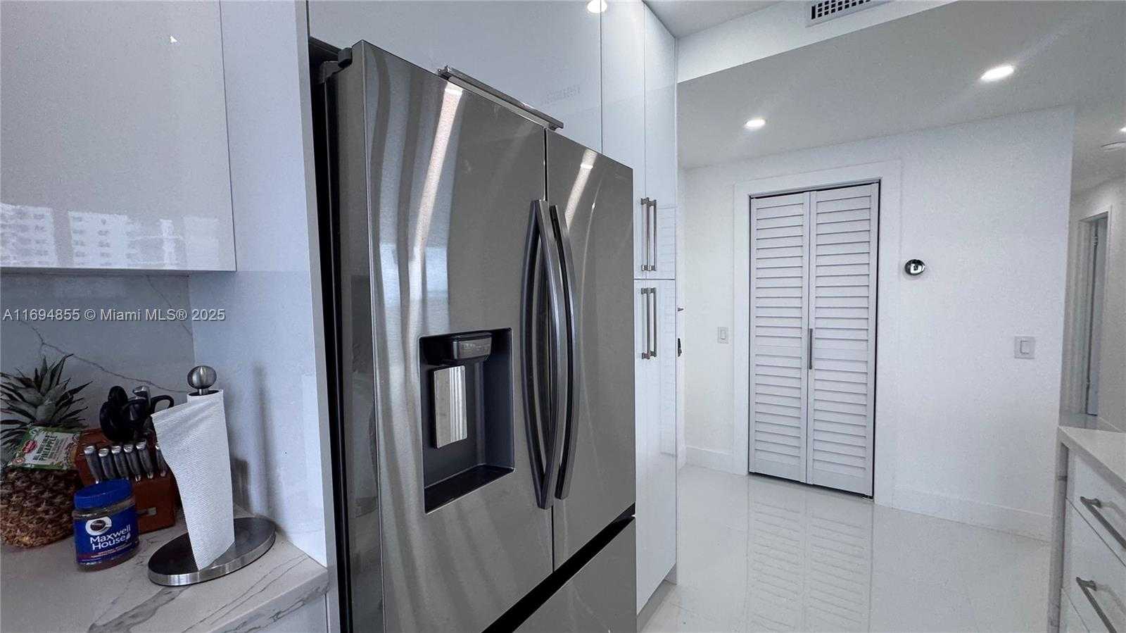Small Image of 3505 SOUTH OCEAN DR #912, Hollywood Number 19