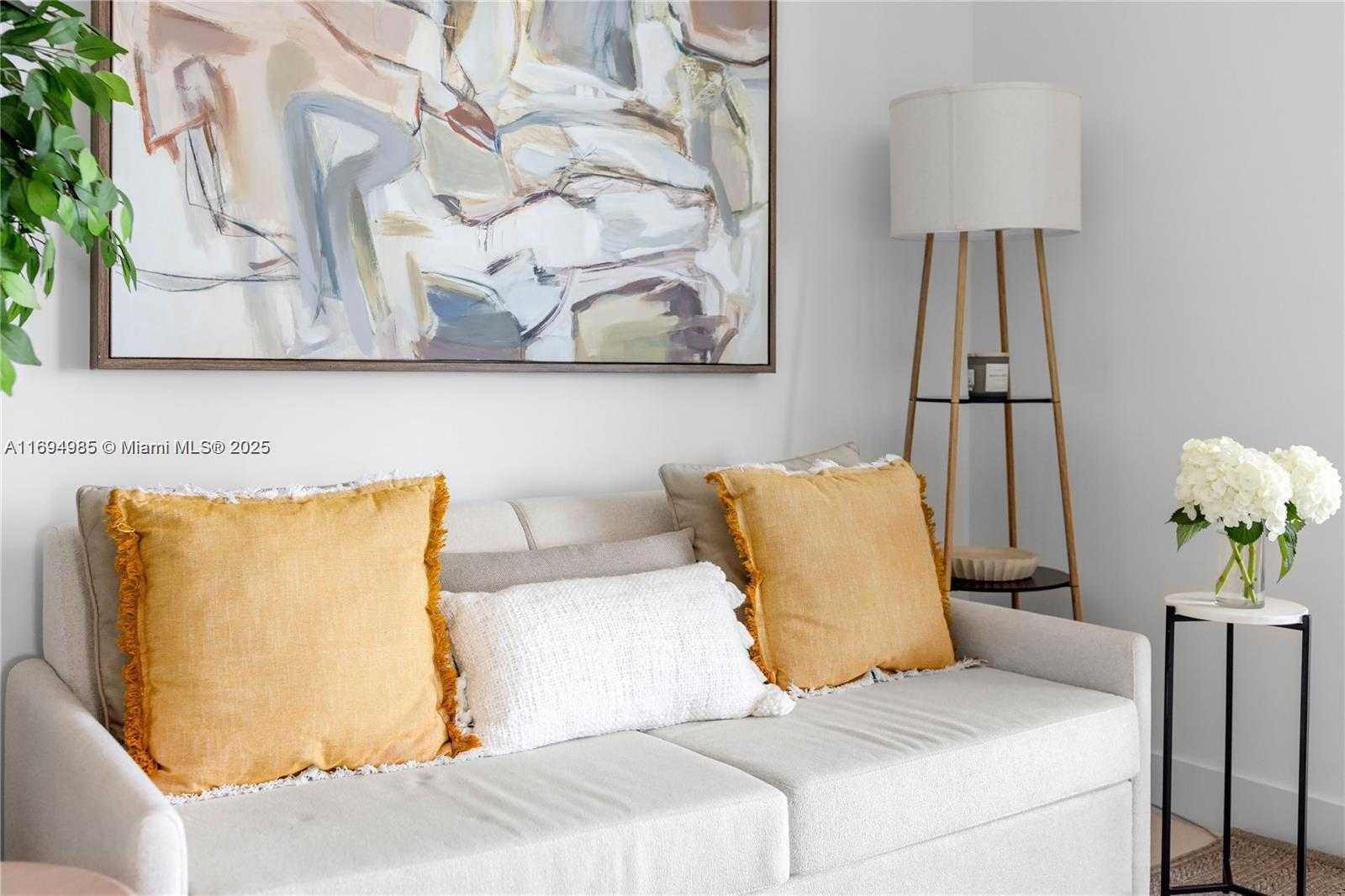 Small Image of 159 NORTH EAST 6TH ST #2916, Miami Number 3