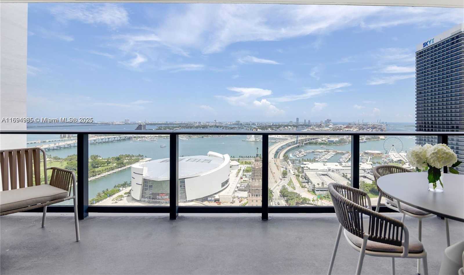 Small Image of 159 NORTH EAST 6TH ST #2916, Miami Number 36