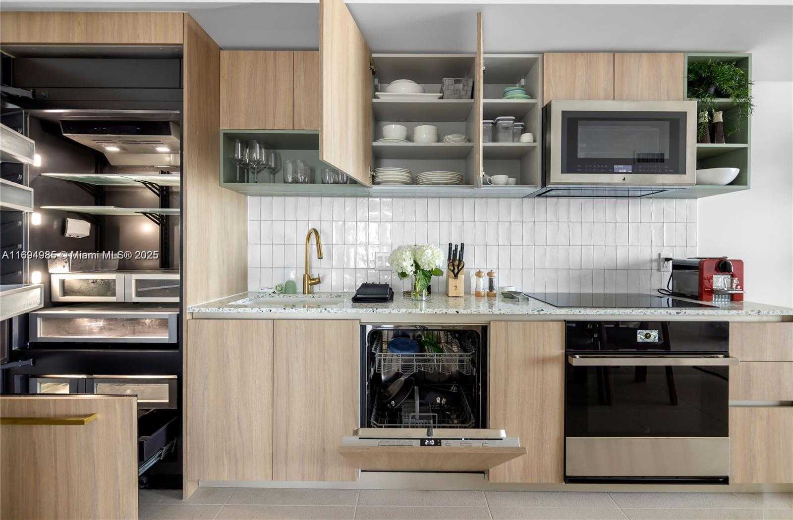 Small Image of 159 NORTH EAST 6TH ST #2916, Miami Number 9