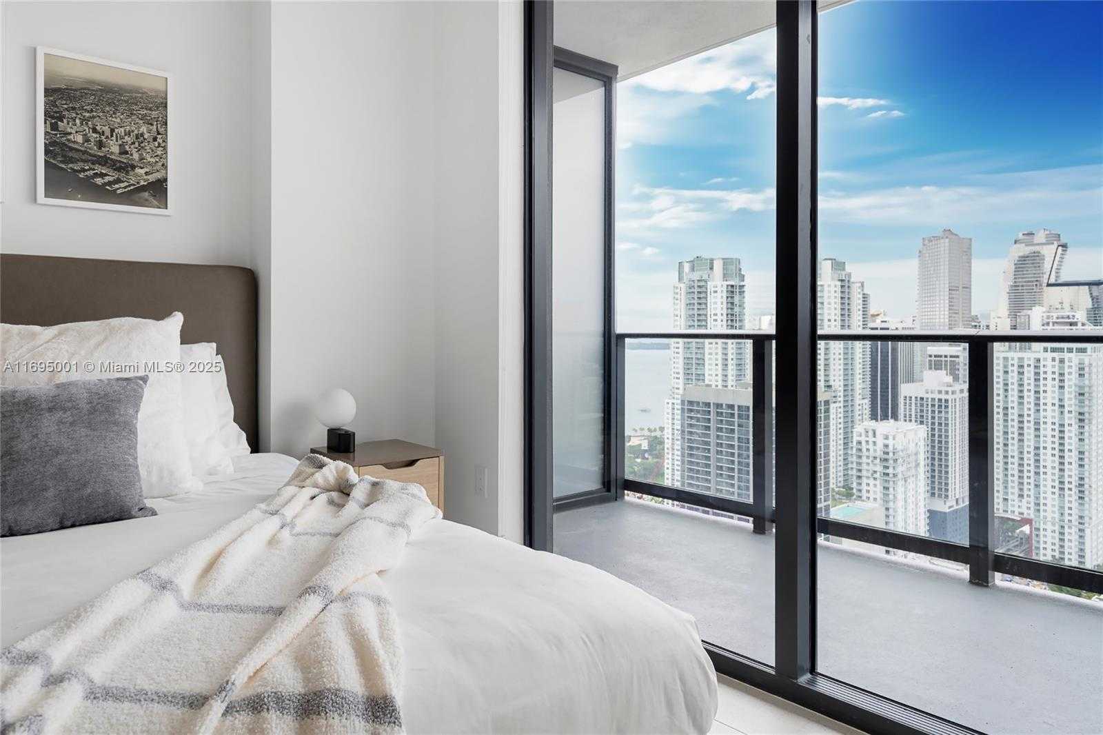 Small Image of 159 NORTH EAST 6TH ST #3808, Miami Number 13