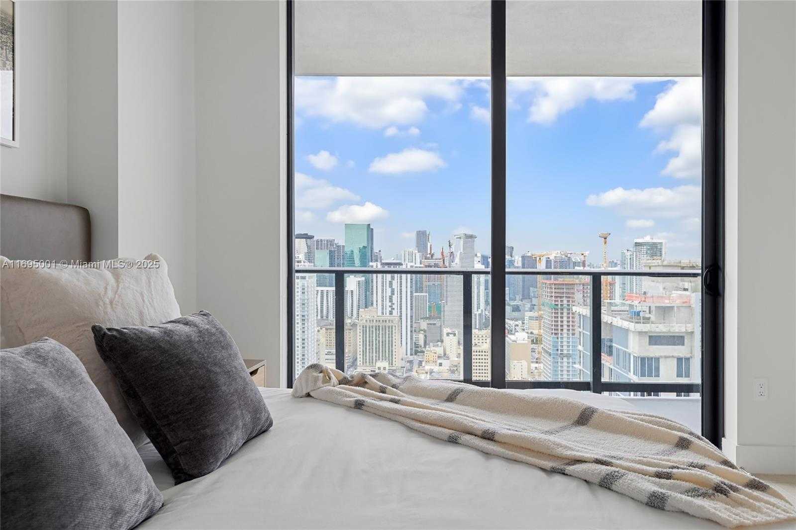 Small Image of 159 NORTH EAST 6TH ST #3808, Miami Number 15