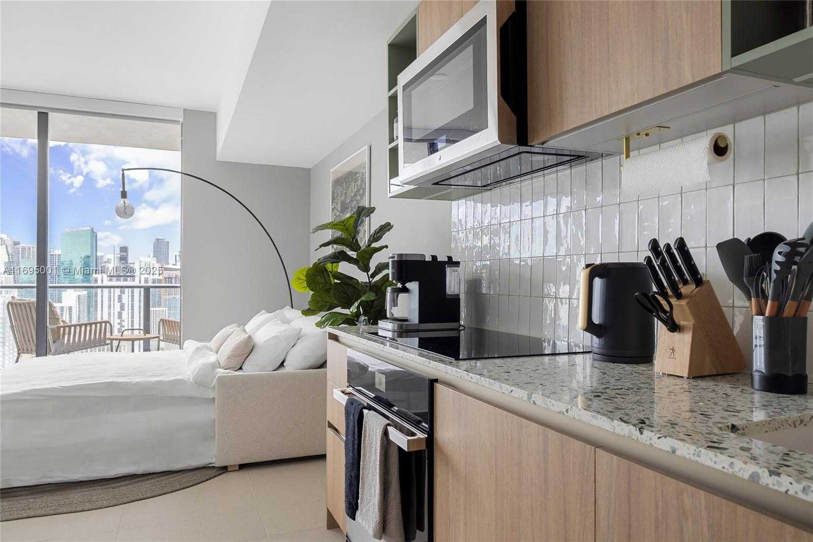 Small Image of 159 NORTH EAST 6TH ST #3808, Miami Number 4