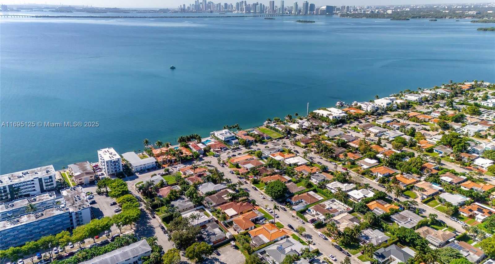 Small Image of 7601 EAST TREASURE DR #PH224, North Bay Village Number 28