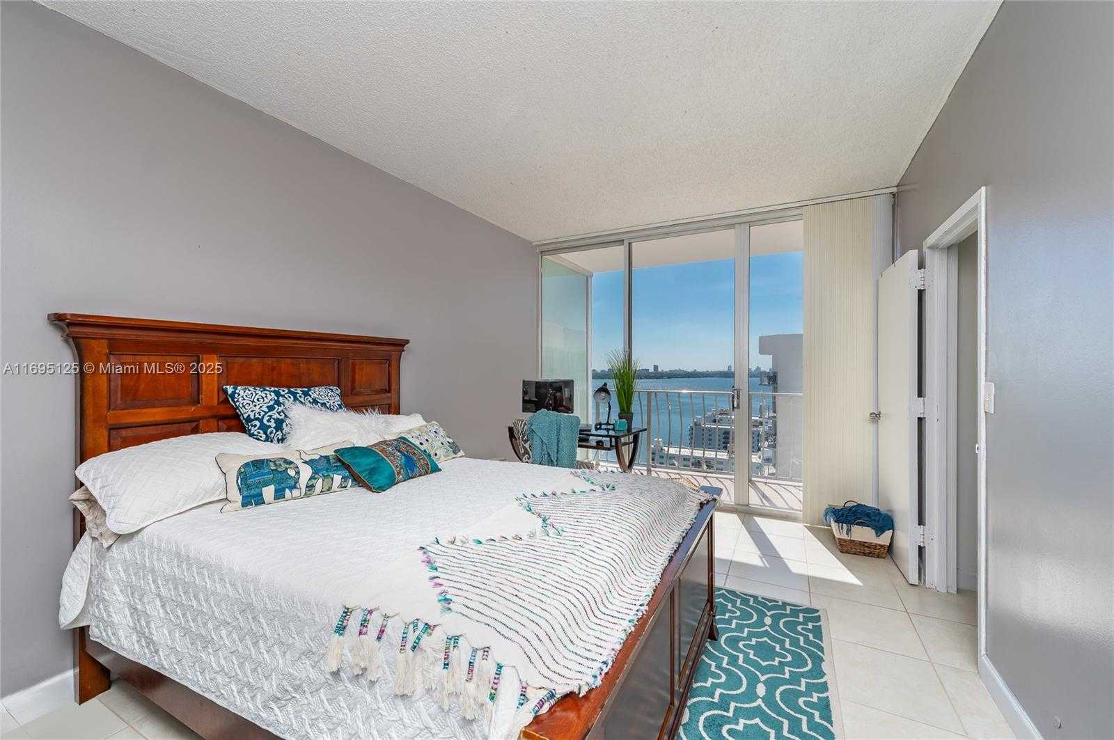 Small Image of 7601 EAST TREASURE DR #PH224, North Bay Village Number 8
