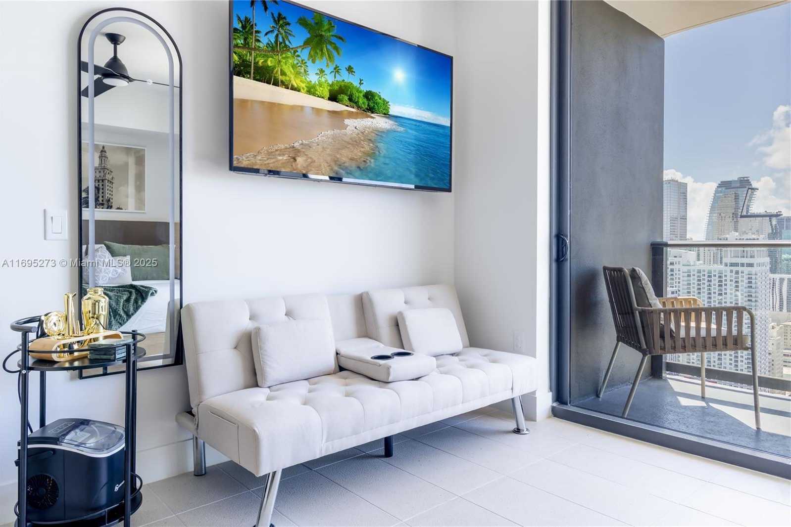 Small Image of 159 NORTH EAST 6TH ST #3906, Miami Number 11