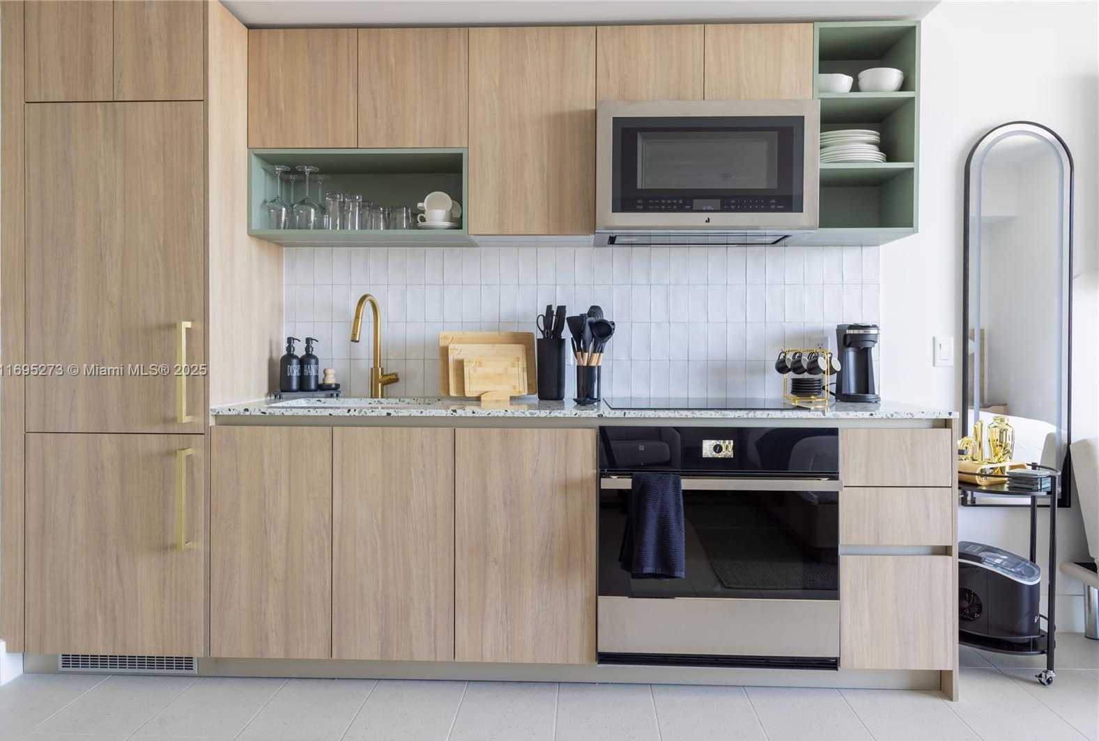 Small Image of 159 NORTH EAST 6TH ST #3906, Miami Number 14