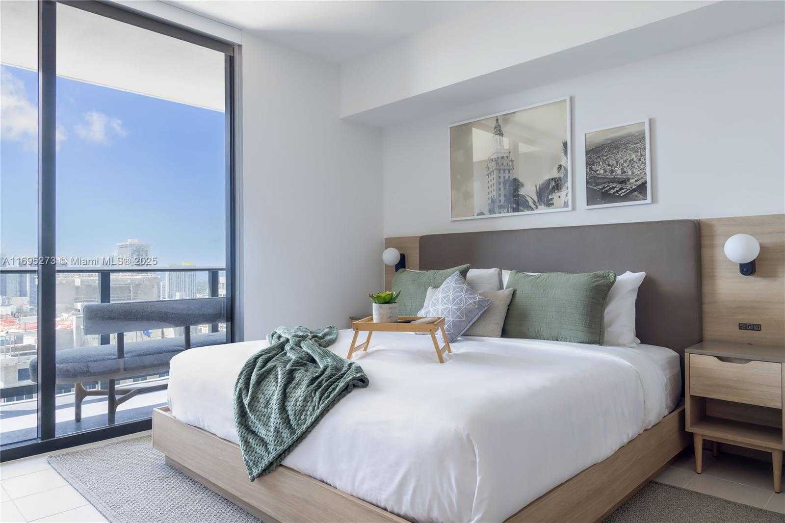 Small Image of 159 NORTH EAST 6TH ST #3906, Miami Number 2