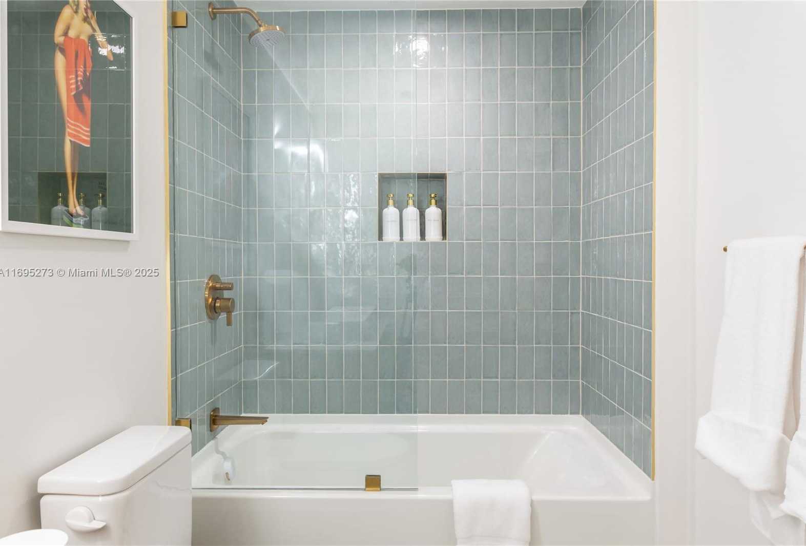 Small Image of 159 NORTH EAST 6TH ST #3906, Miami Number 21